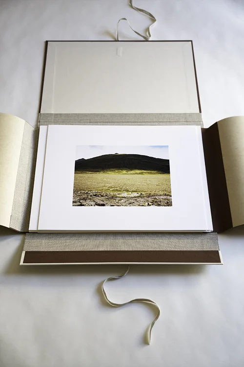 HandmadePortfolioCase3.jpg