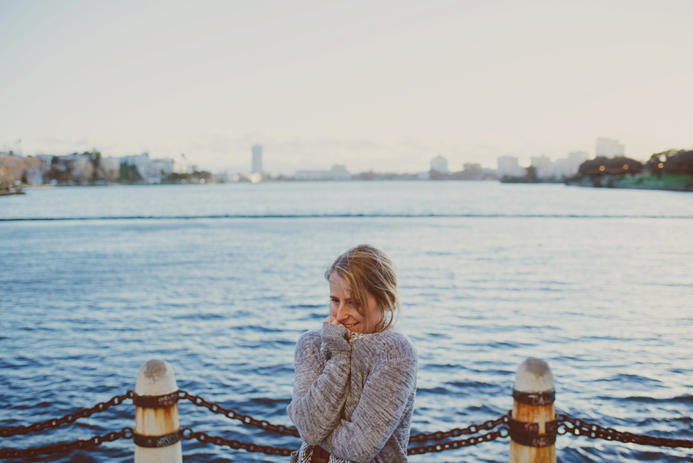 Lake-merritt-grand-lake-theater-engagement-session-oakland-20.JPG