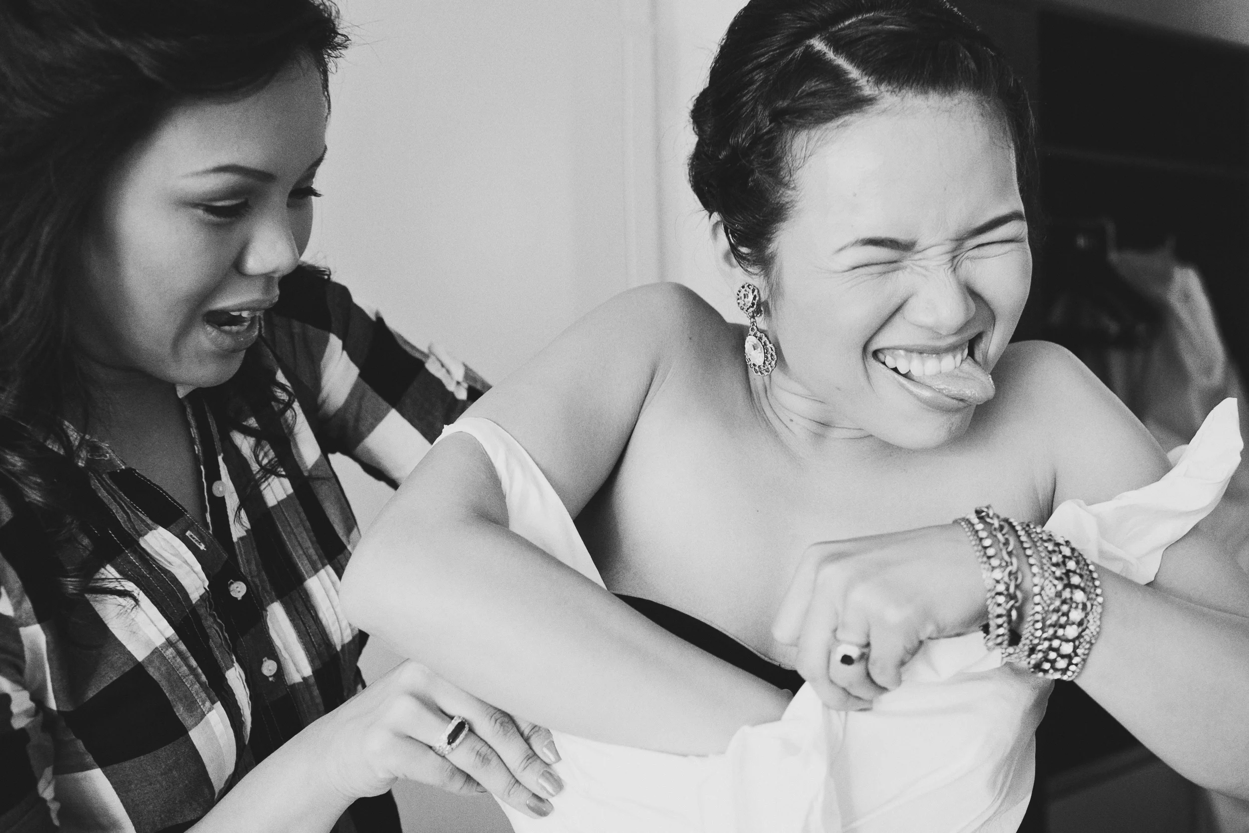 Bride-getting-ready-moment.jpg