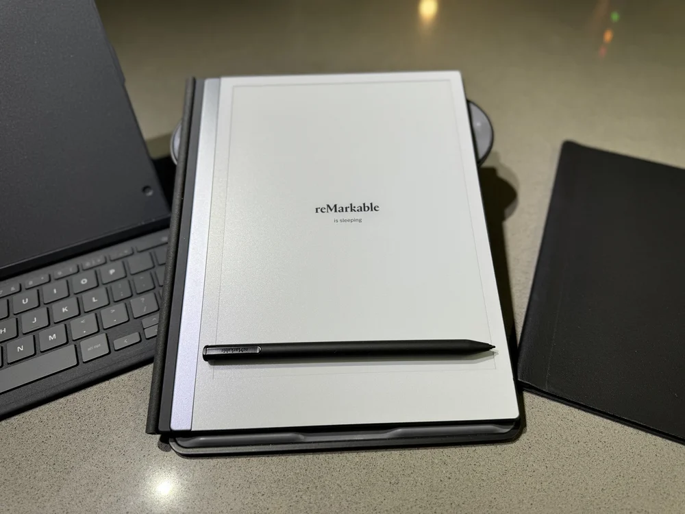 液タブ・ペンタブ reMarkable 2 + Premium leatherBook Folio Amazon.com: Book Folio – Official reMarkable 2 Cover | Slim