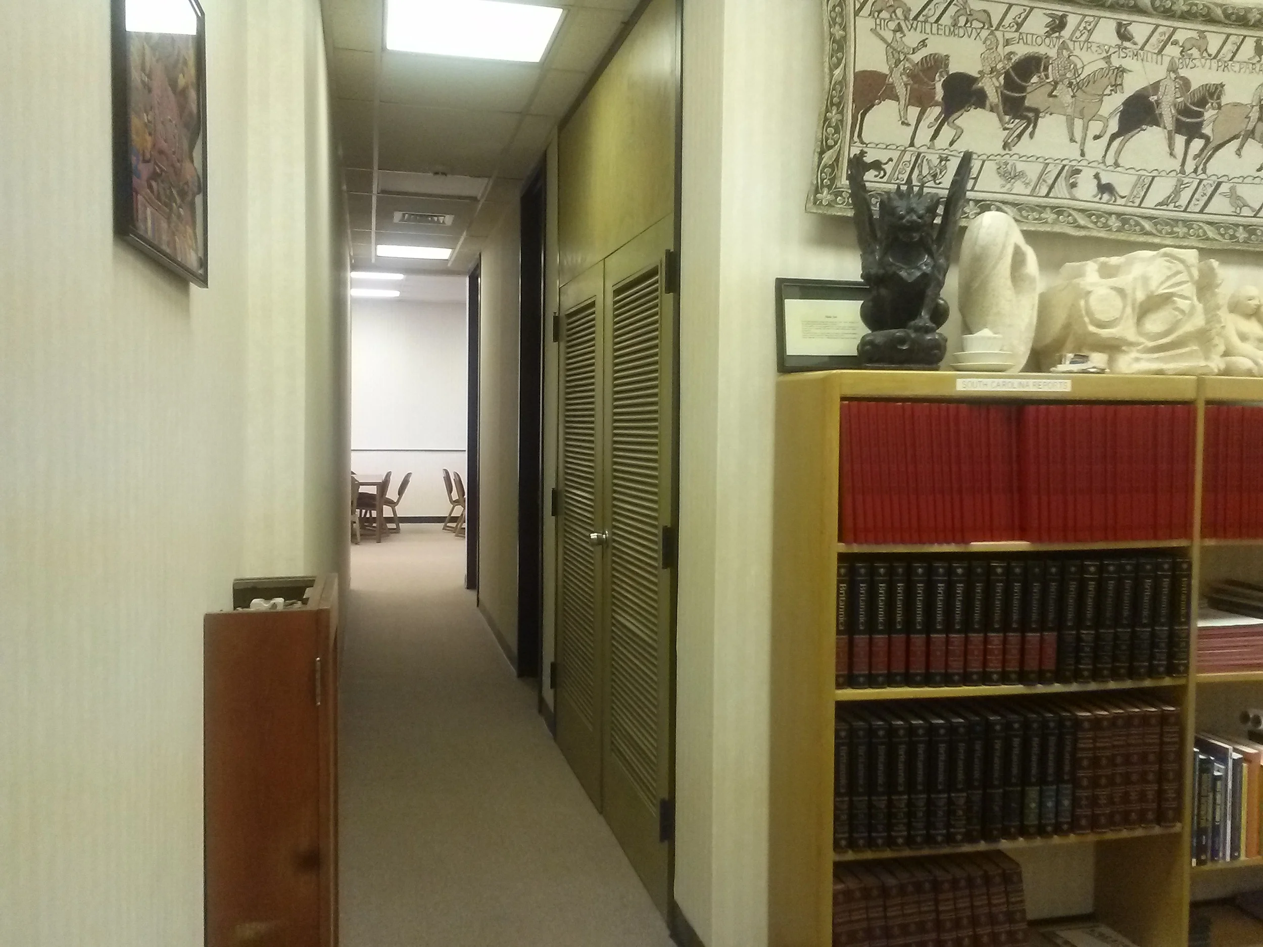 Did you know that there is a hallway that connects the offices downstairs in the library to the study tables on the right side of the entrance? 