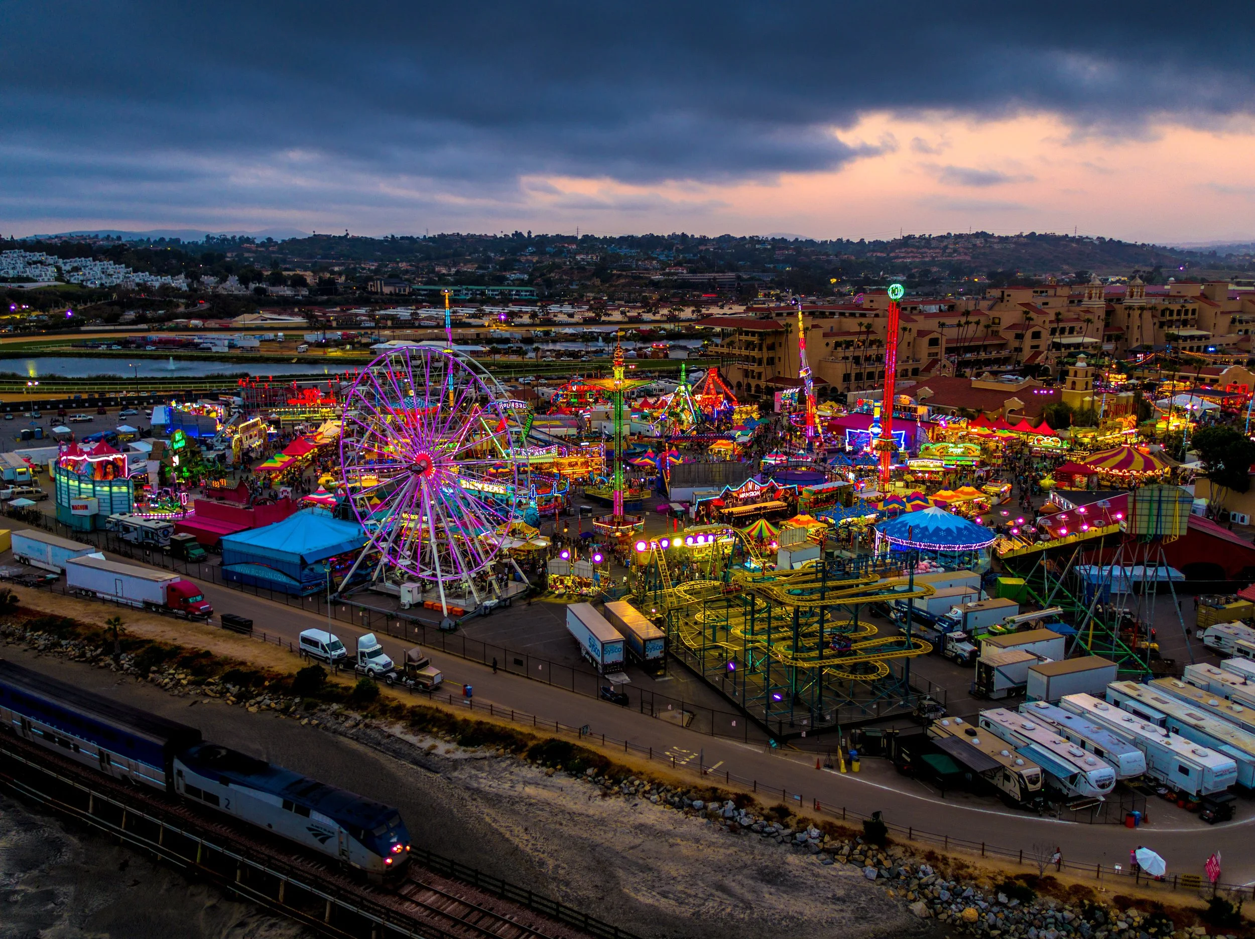 State fair at night. Source: unsplash.com