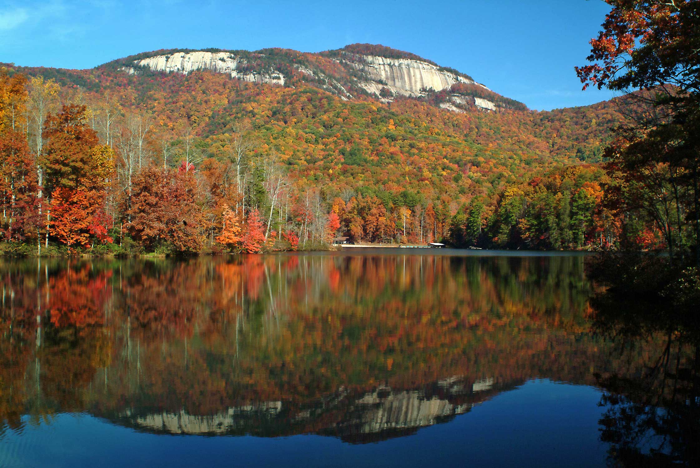 Table rock in the fall. Souce: pixabay.com