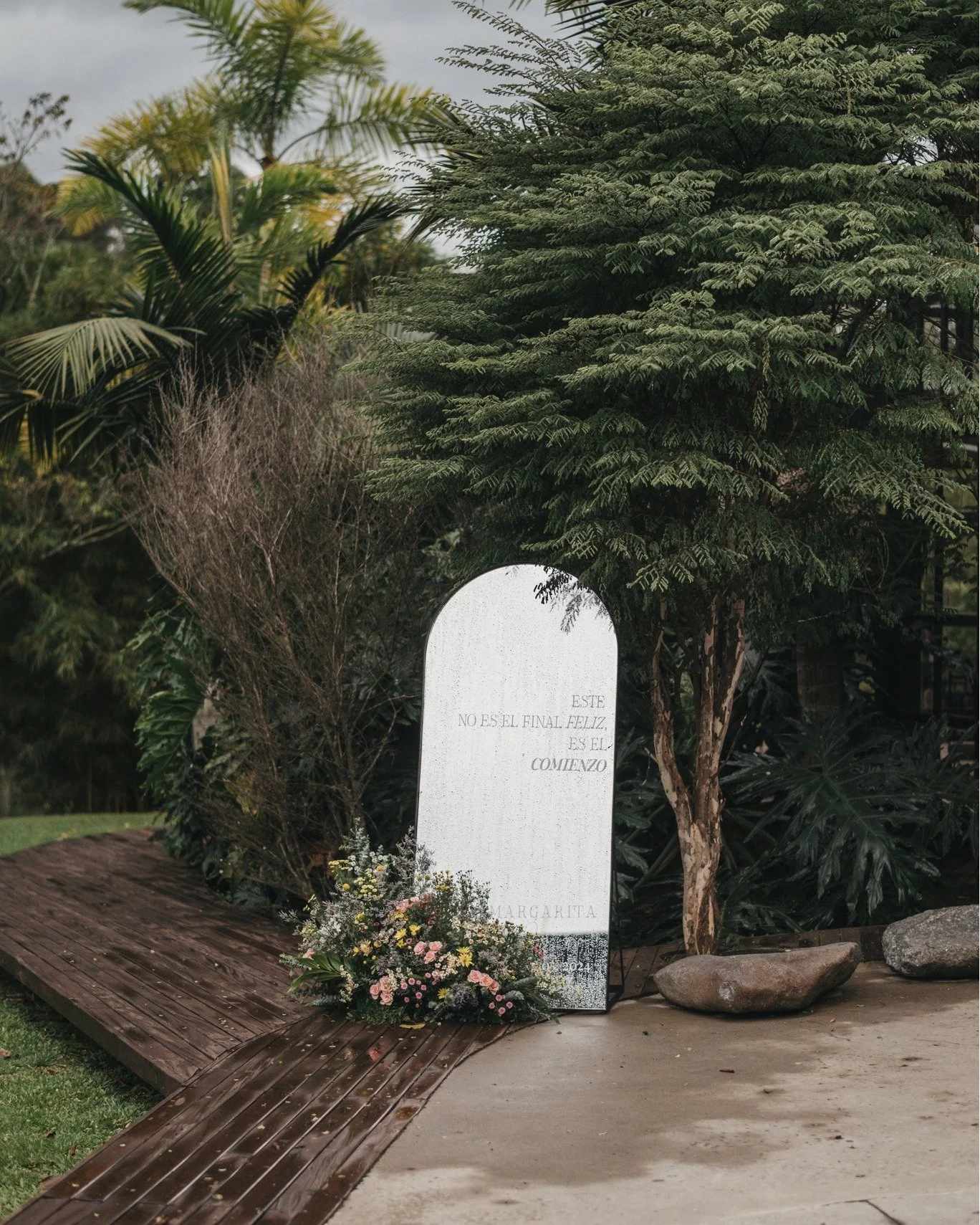 Gracias Margarita y Jario por dejarme acompa&ntilde;arlos en este lugar tan hermoso, en un d&iacute;a lleno de calma, cari&ntilde;o y detalles que hablaban de ustedes.
Todo fluy&oacute; suave, como su energ&iacute;a.
As&iacute; da gusto hacer fotos. 