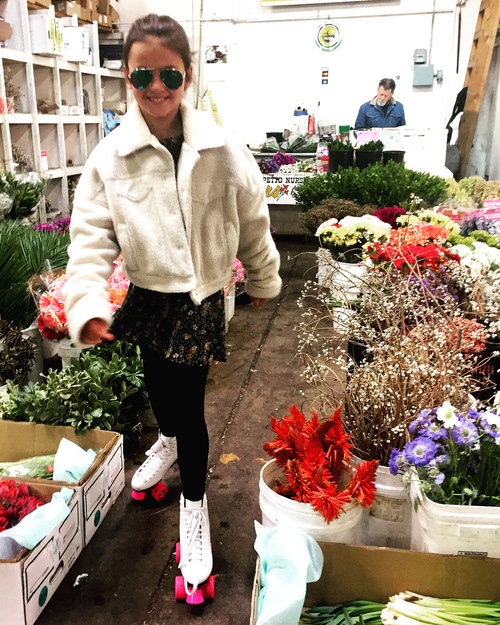 Mamma’s little helper at the San Francisco Flower Mart