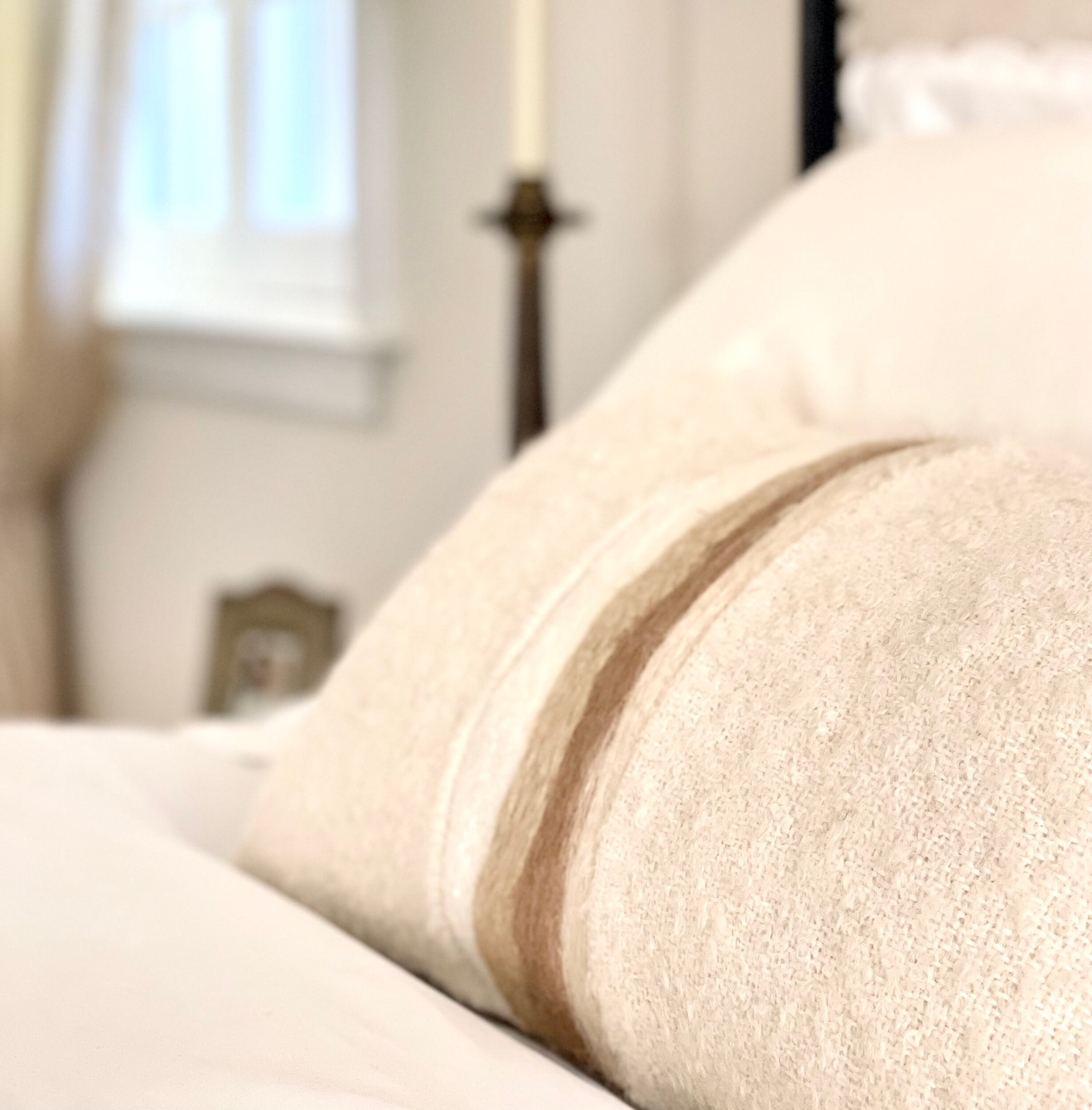 exclusive-alpaca-wool-textured-luxury-pillow