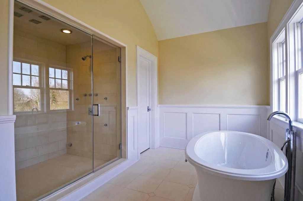 98674_EastEndBuilders_bath.jpg