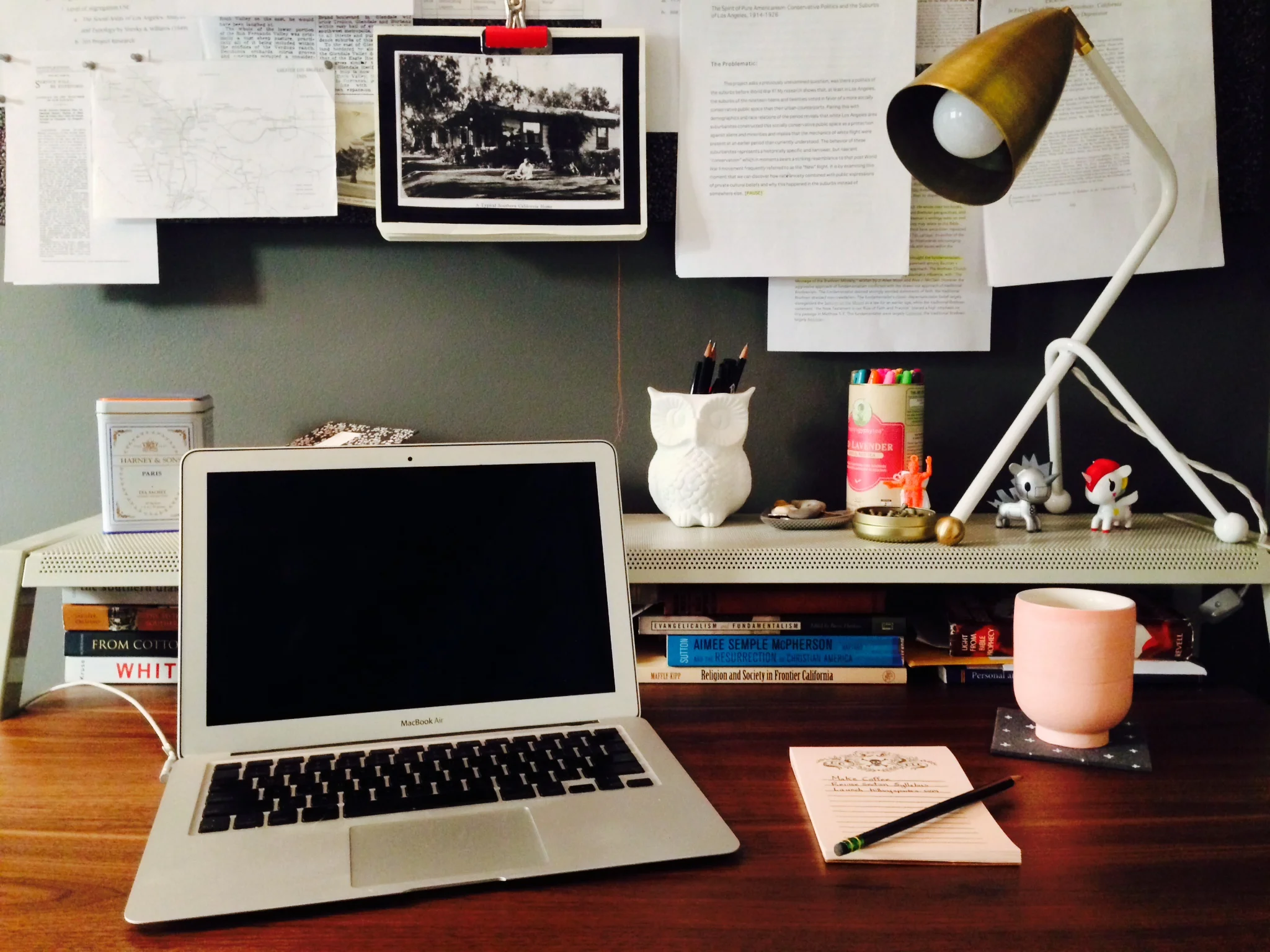 desk glamor color.JPG