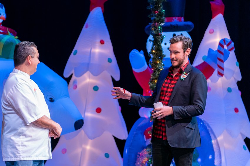  Buddy Valastro with judge Jason Chatfield, as seen on Buddy vs Christmas, Season 1. 