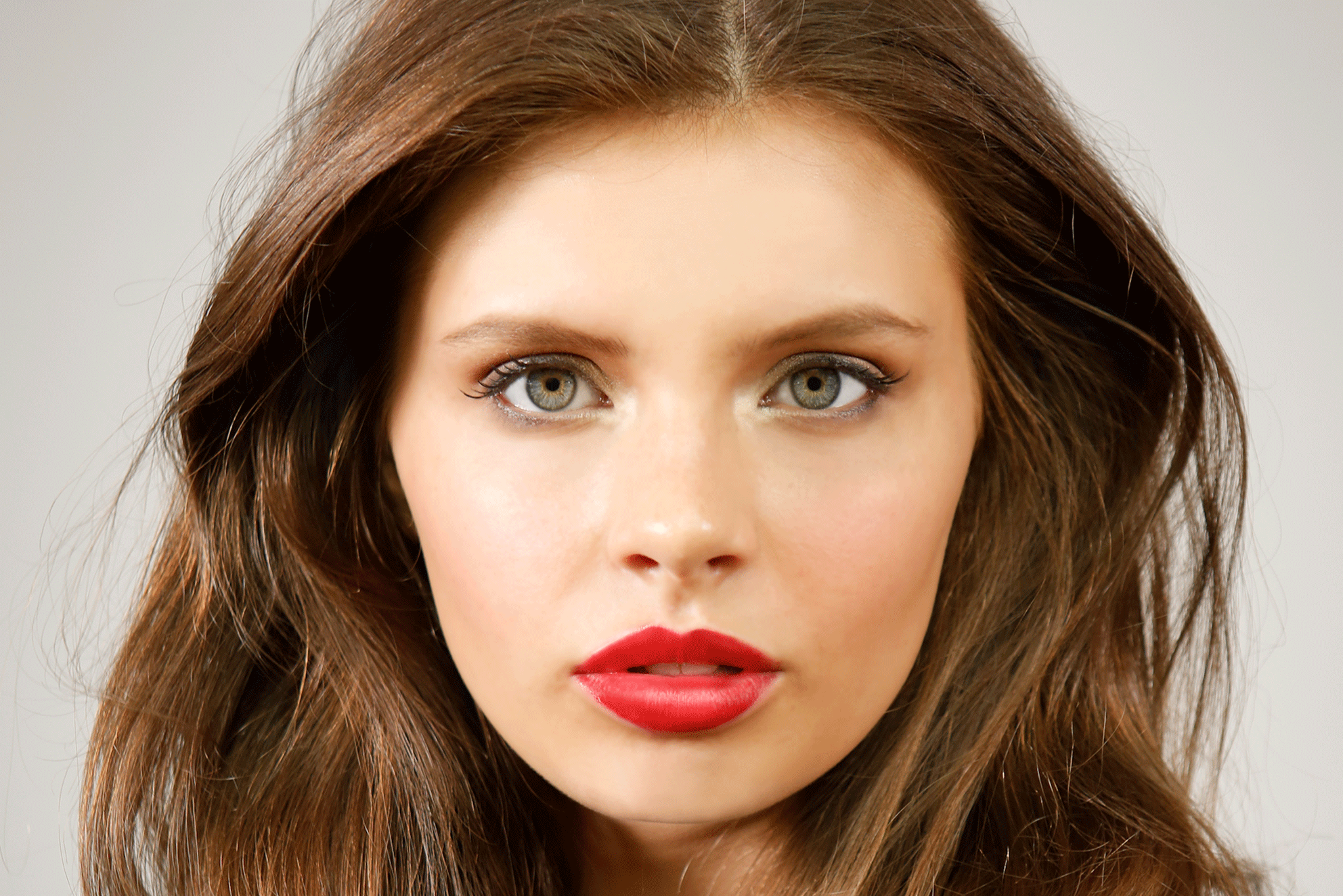 Makeup_Redlip_01D.gif