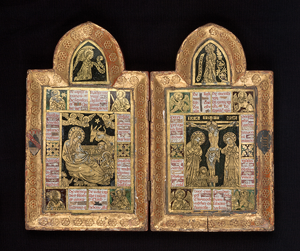 Figure 2: Nativity and Crucifixion, reliquary diptych , c. 1320, attributed to Pietro Teutonico, Assisi, Umbria, Italy. Glass ( verre églomisé ), wood, (bone). Measurements: 20.3 × 24.4 × 1.8 cm (open). Catalogue Number 3651-D3. Image kindly provided by the National Gallery of Victoria, Melbourne. Felton Bequest, 1936.
