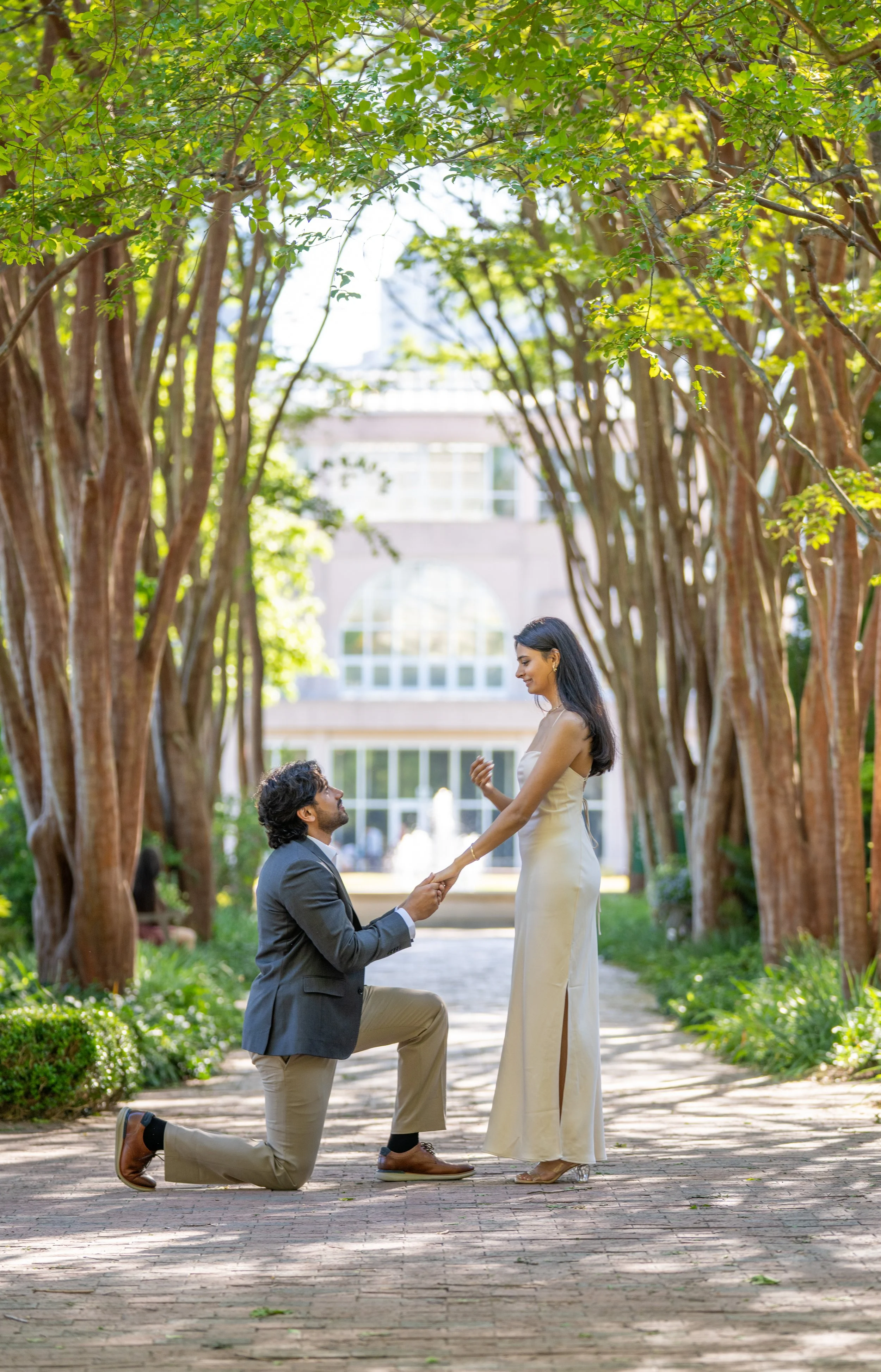 The Atlanta wedding photographer at AtlantaArtisticWeddingstells your wedding story with Photodocumentary photography voted top 3 photographers in Atlanta
