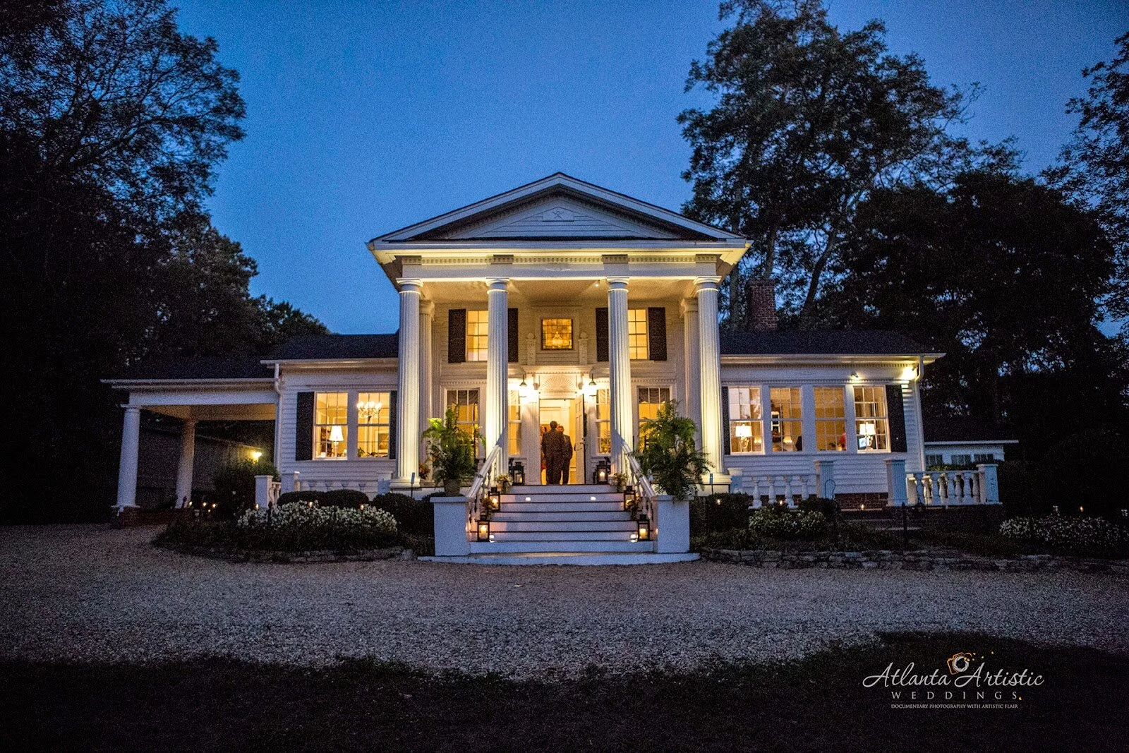 Naylor Hall photo by the Atlanta Wedding Photographers at AtlantaArtisticWedidngs