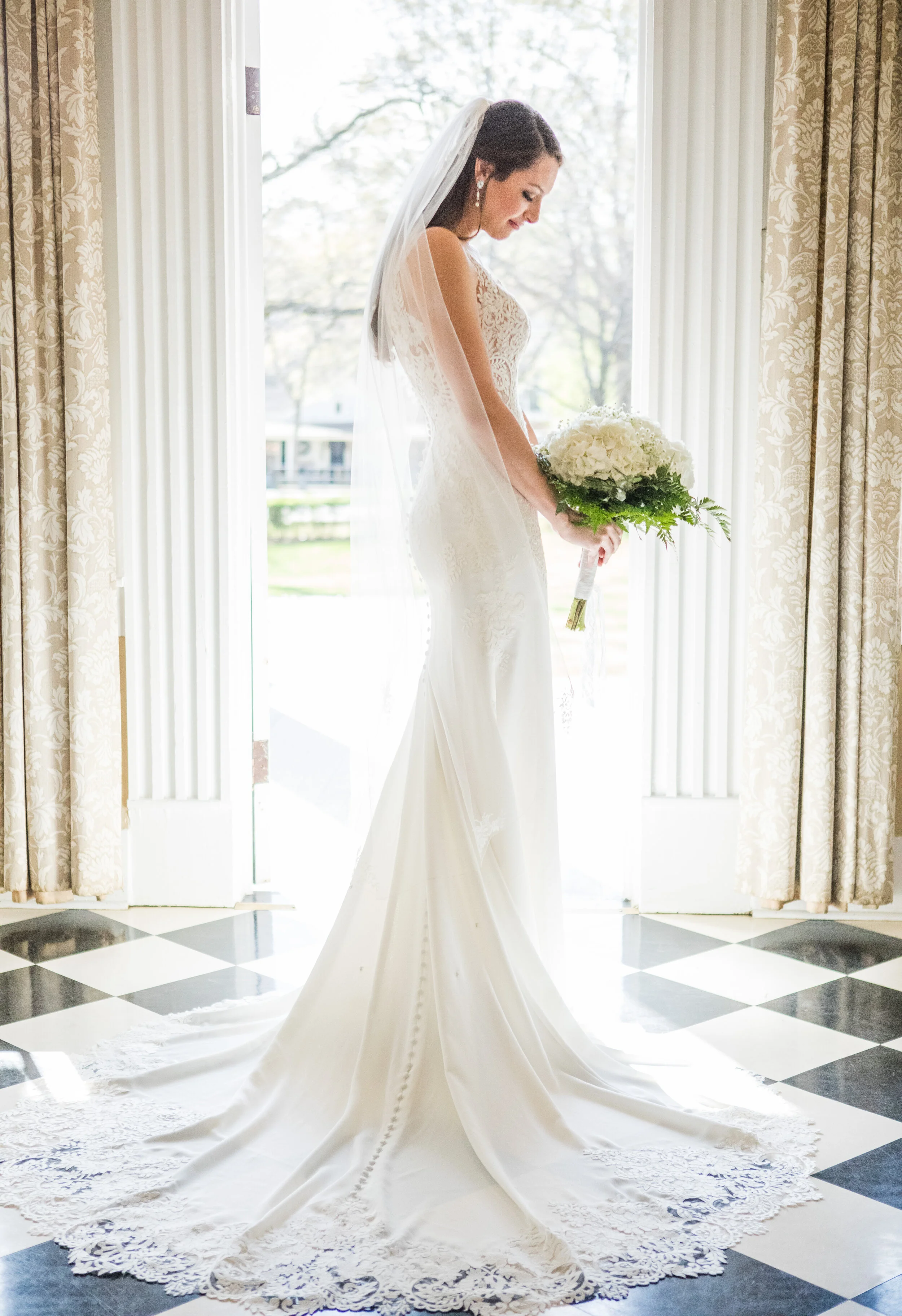 Wedding photography by the Atlanta Wedding Photographers at AtlantaArtisticWeddings at Naylor Hall