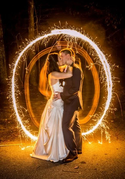 A Scary Good Wedding: Ideas For A Halloween Themed Wedding!