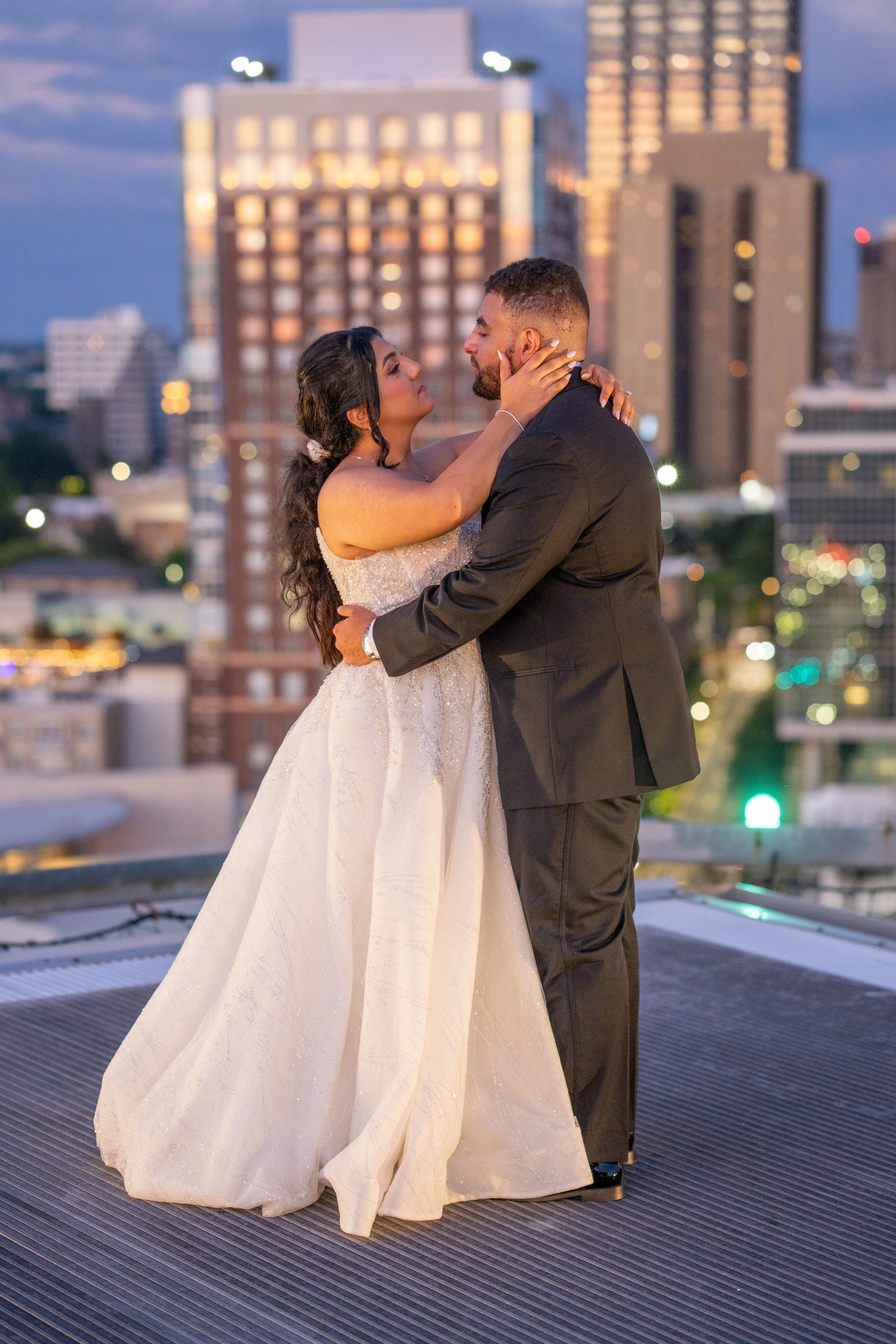 Atlanta Wedding Photographers capture Orthodox Ceremony and Skyline Photos on top of Ventanas!