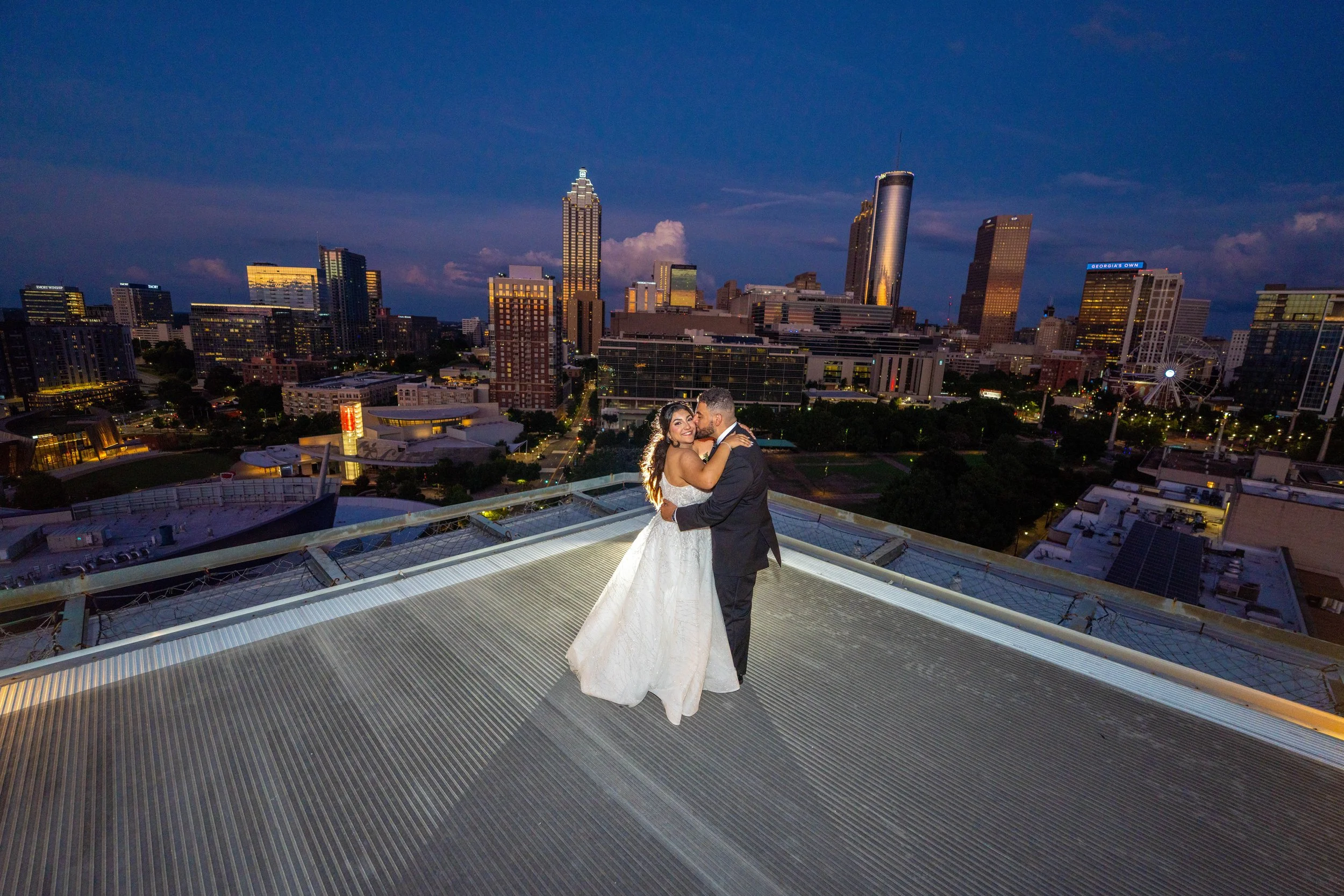 The Atlanta wedding photographer at AtlantaArtisticWeddings tells your wedding story with Photodocumentary photography at Ventanas