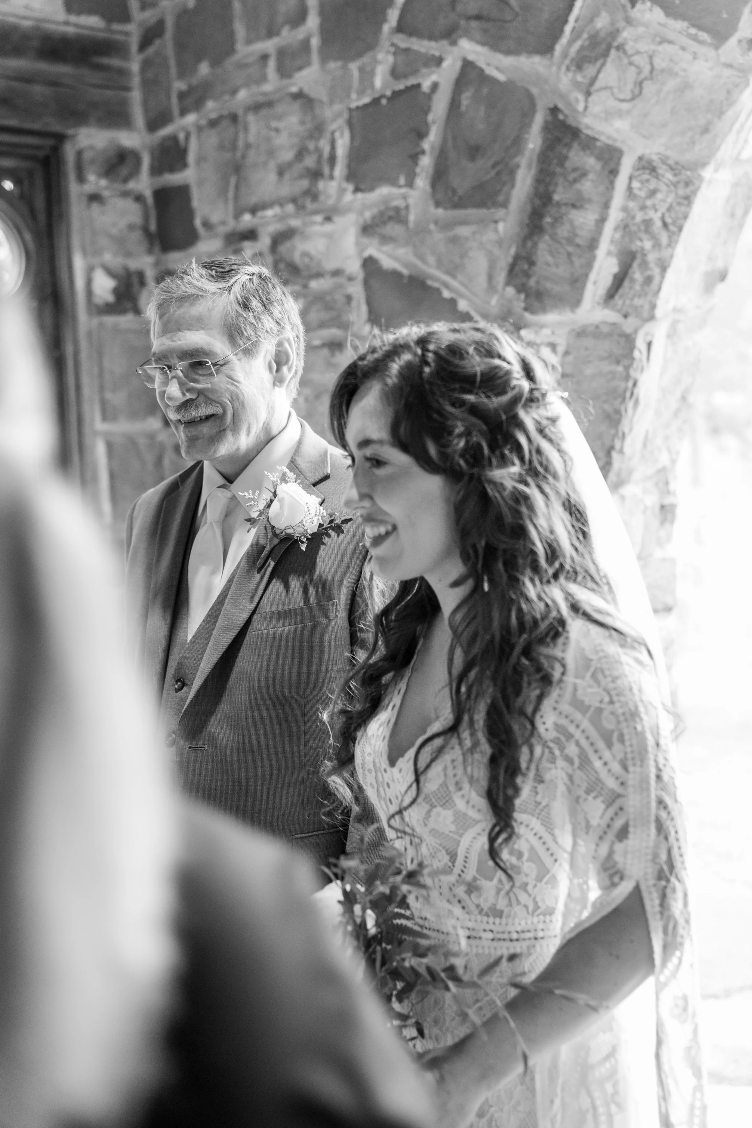 The Atlanta wedding photographer at AtlantaArtisticWeddings tells your wedding story with Photodocumentary photography