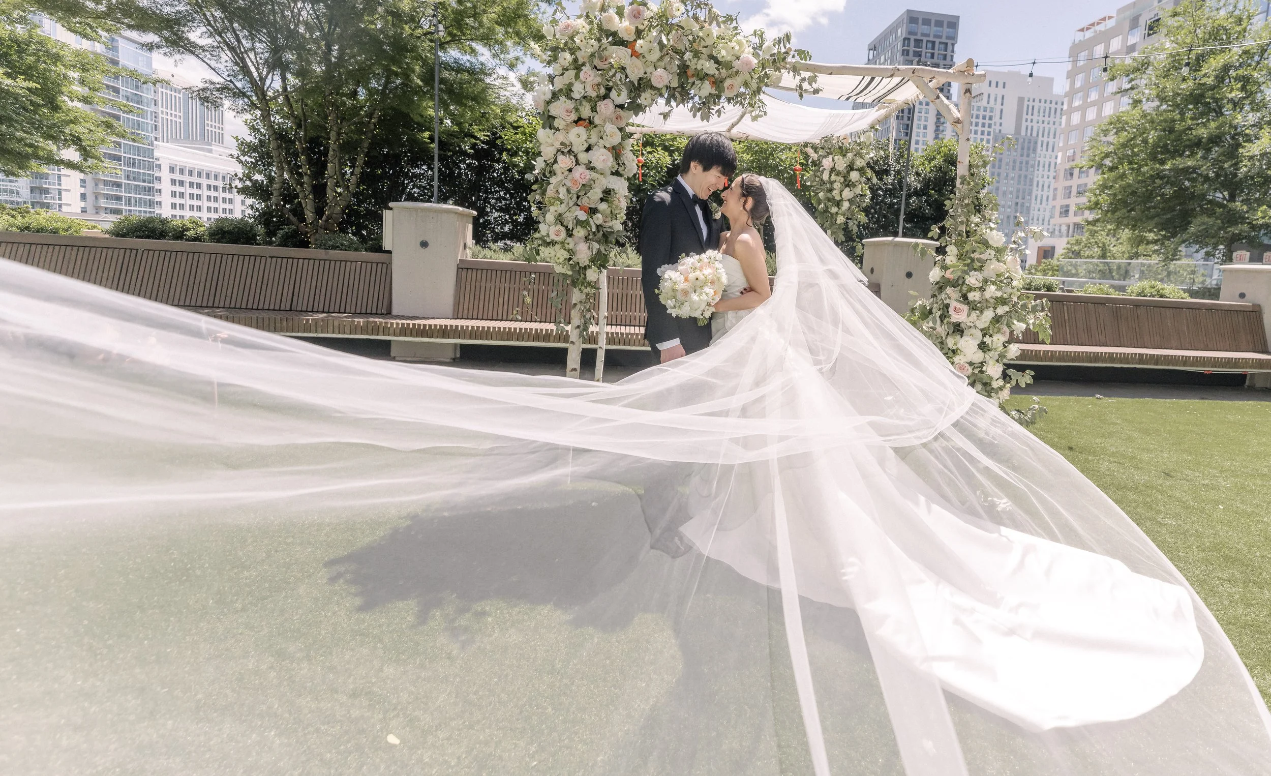 Photography by the Atlanta Wedding Photographers atwww.AtlantaArtsiticWeddings.com at the Epicurean Hotel Downtown Atlanta