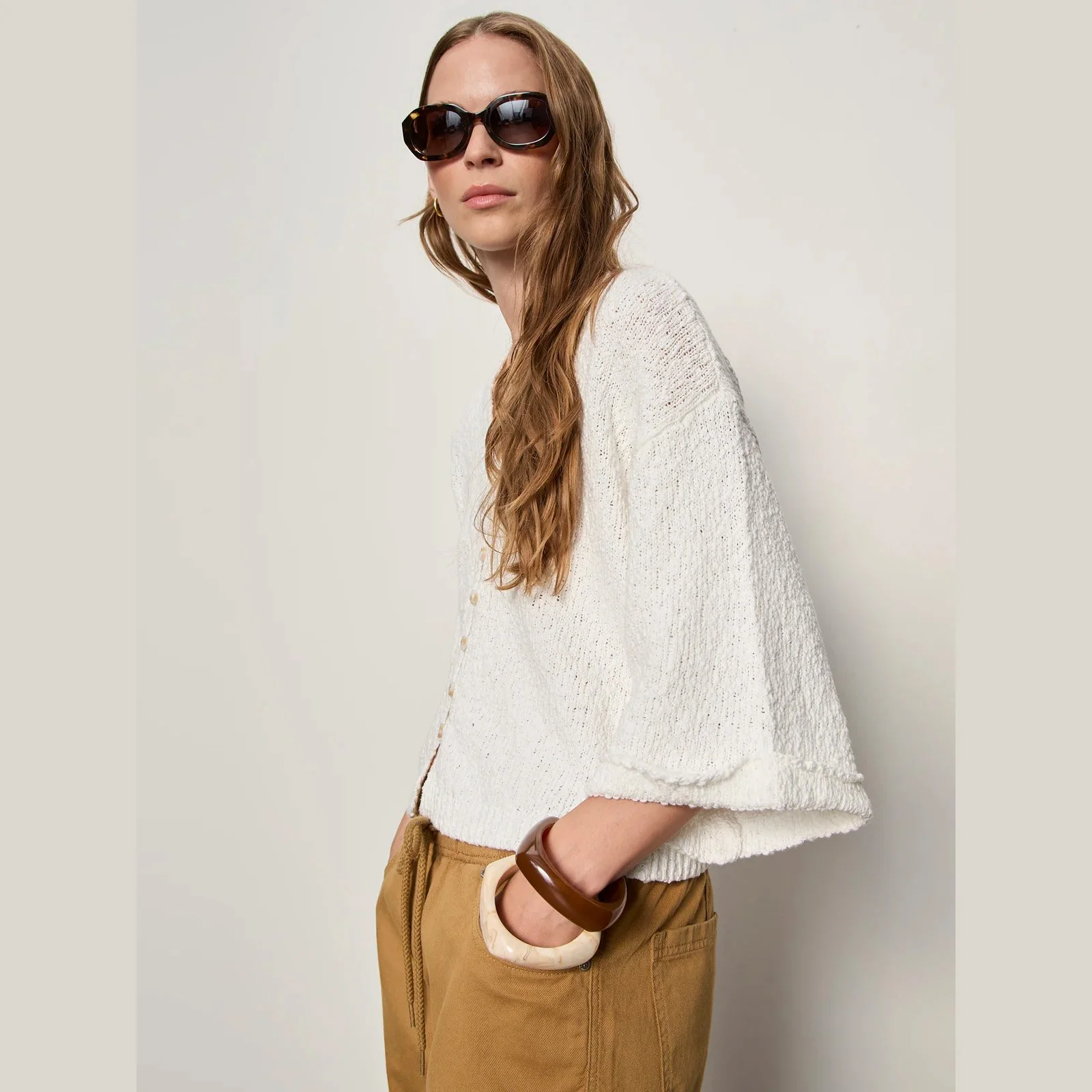 Sanctuary-im-yours-button-front-sweater-chalk-03.jpg