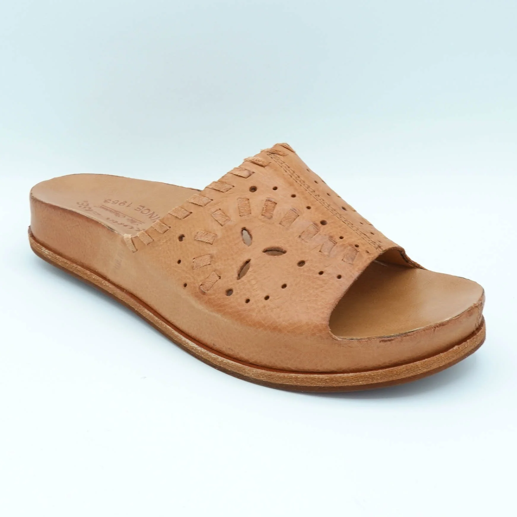 Kork-Ease-tutsi-woven-tan-1.jpg