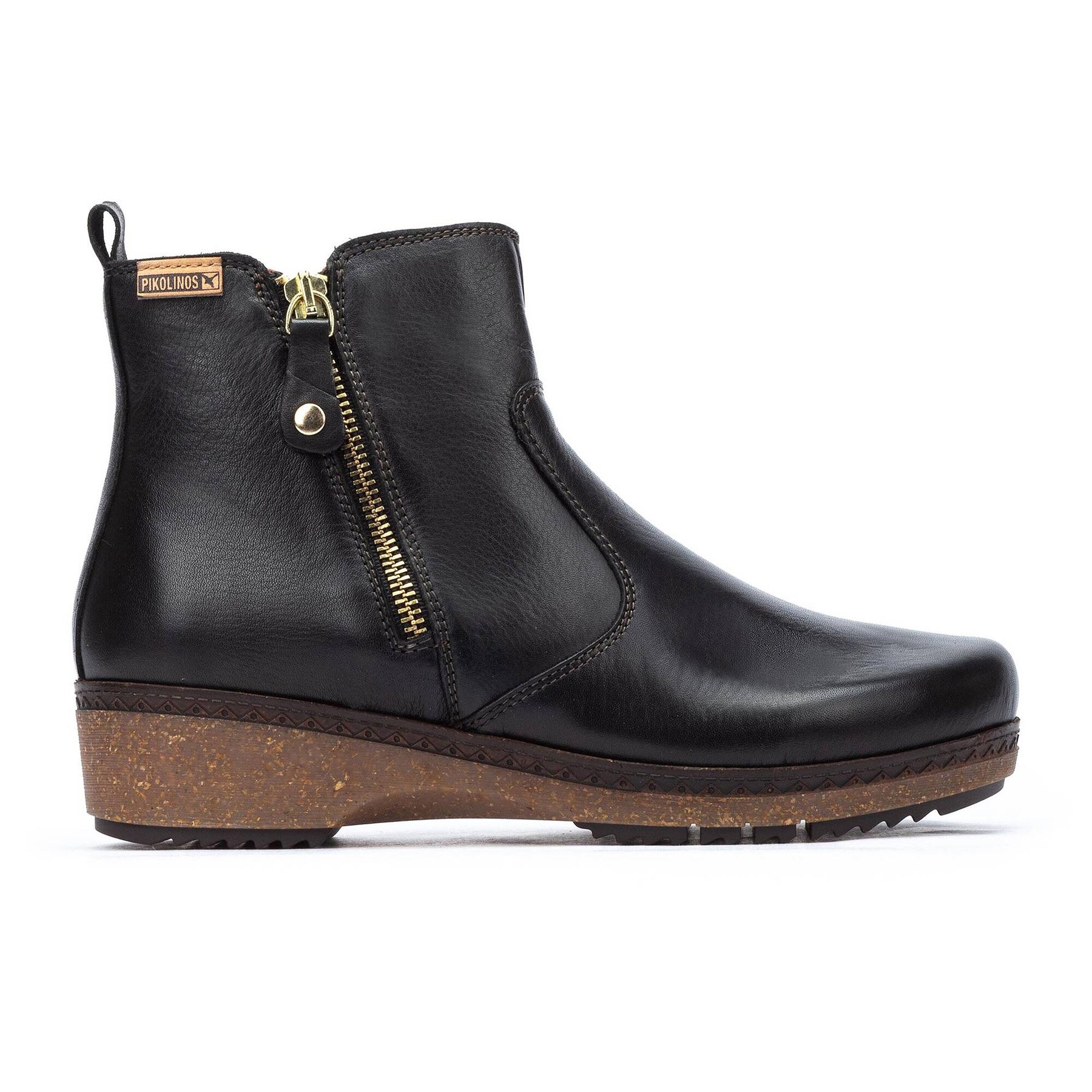 Pikolinos-granada-ankle-boot-black-02.jpg