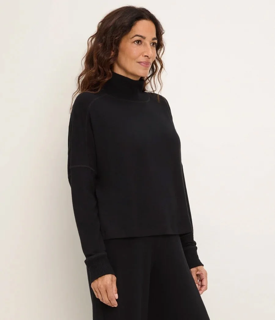Michael-Stars-frida-mock-neck-top-black-02.jpg
