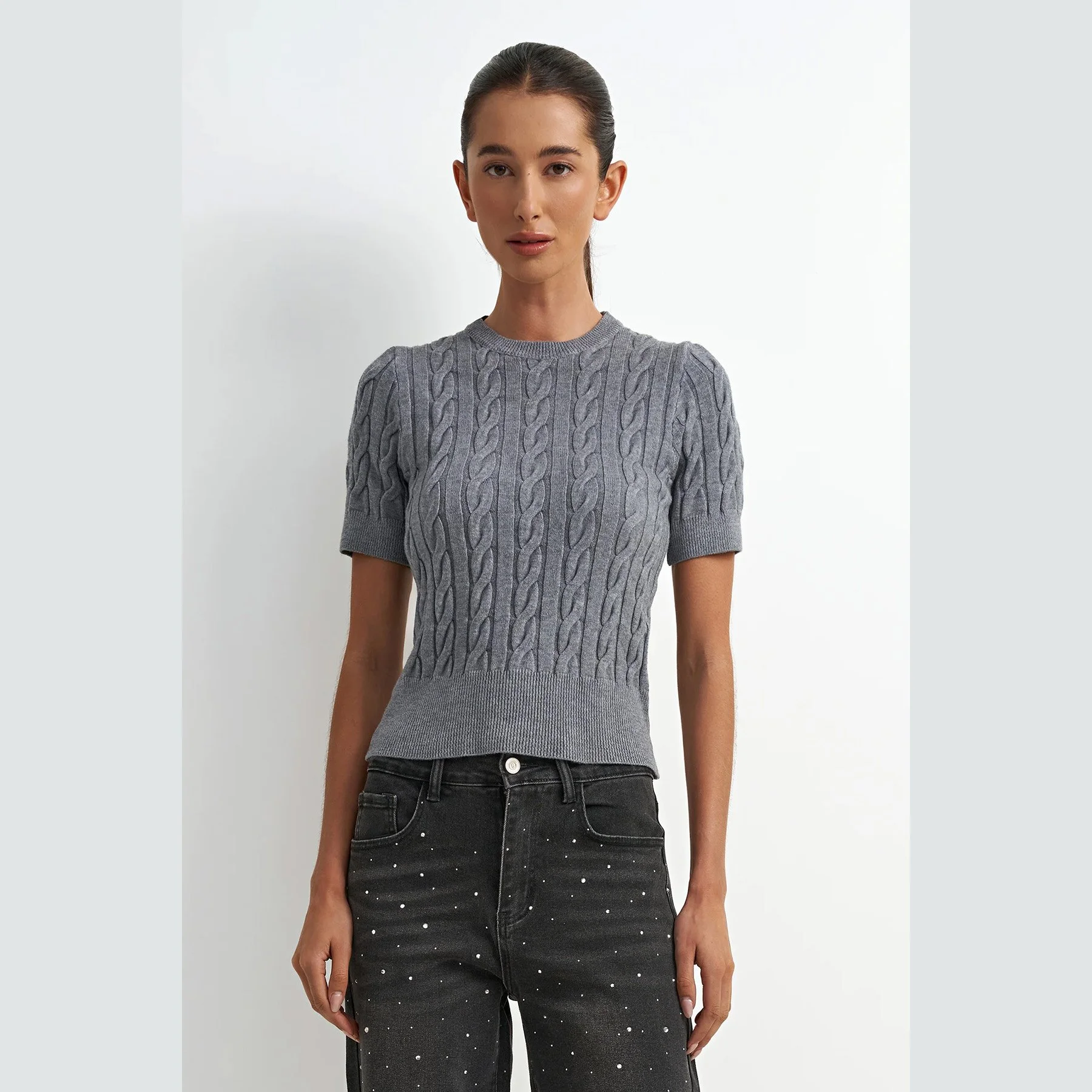Astrid-timeless-t-grey-01.jpg