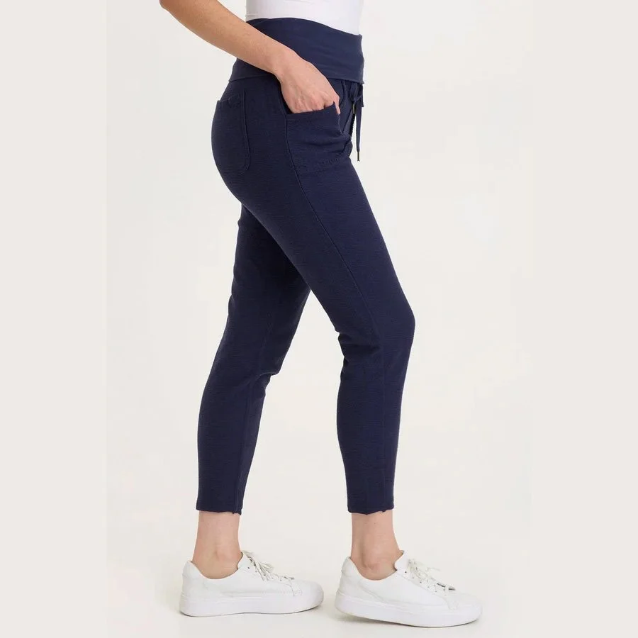 Wearables-keifer-slim-leg-crepe-knit-pant-navy-03.jpg