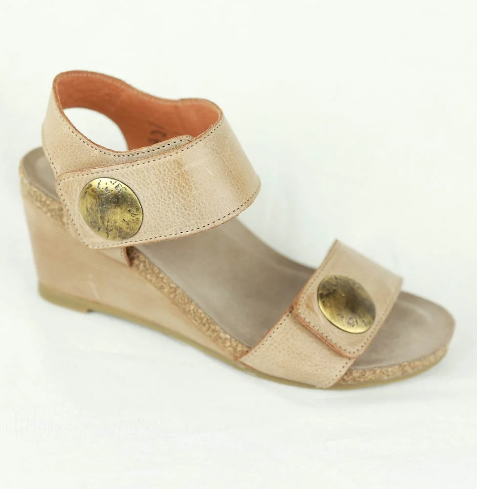 Taos - carousel 3 - tan â Centro Shoes, Inc.