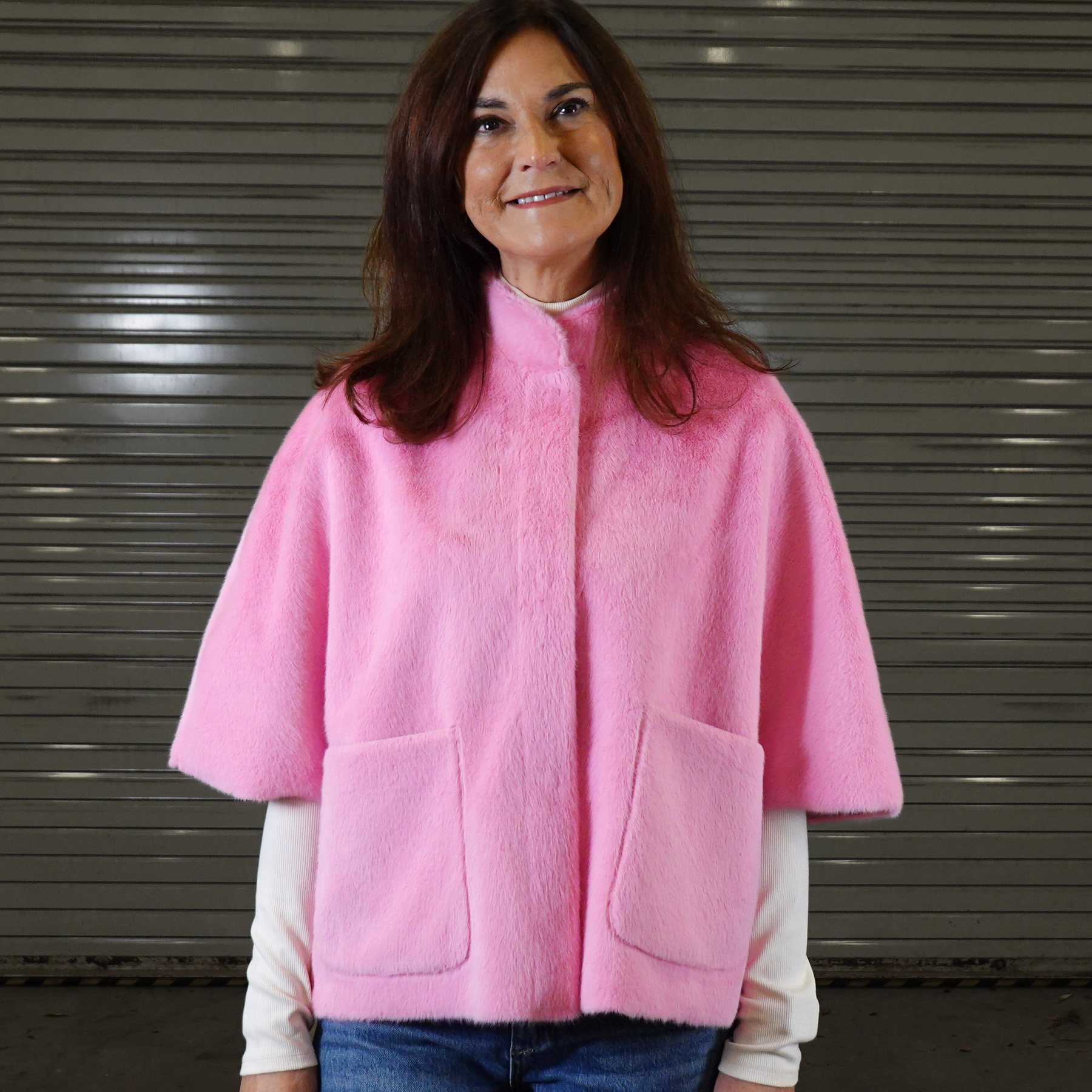 Ivy-Jane-faux-fur-capelet-pink-01.jpg