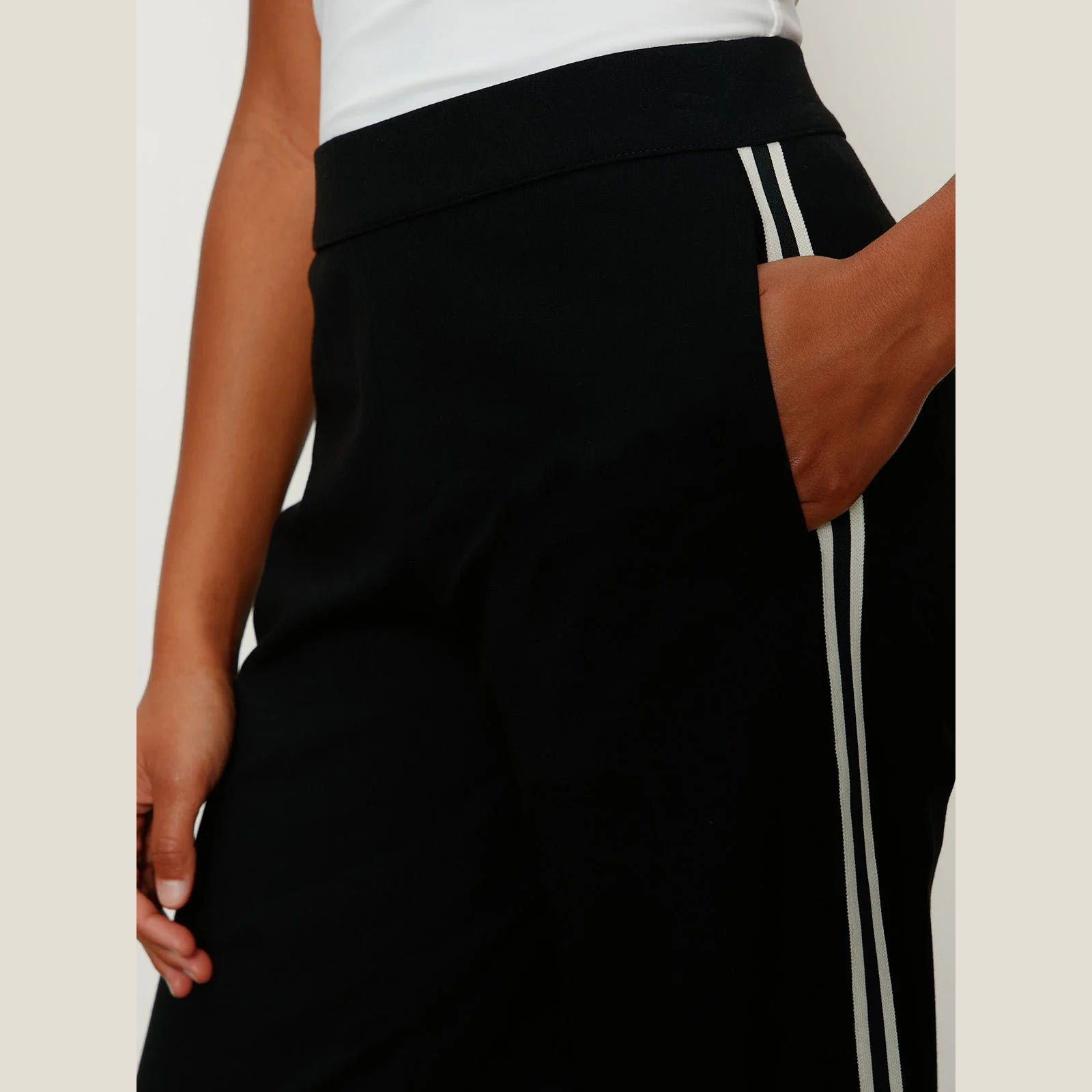 Sanctuary-runway-track-pant-black-05.png