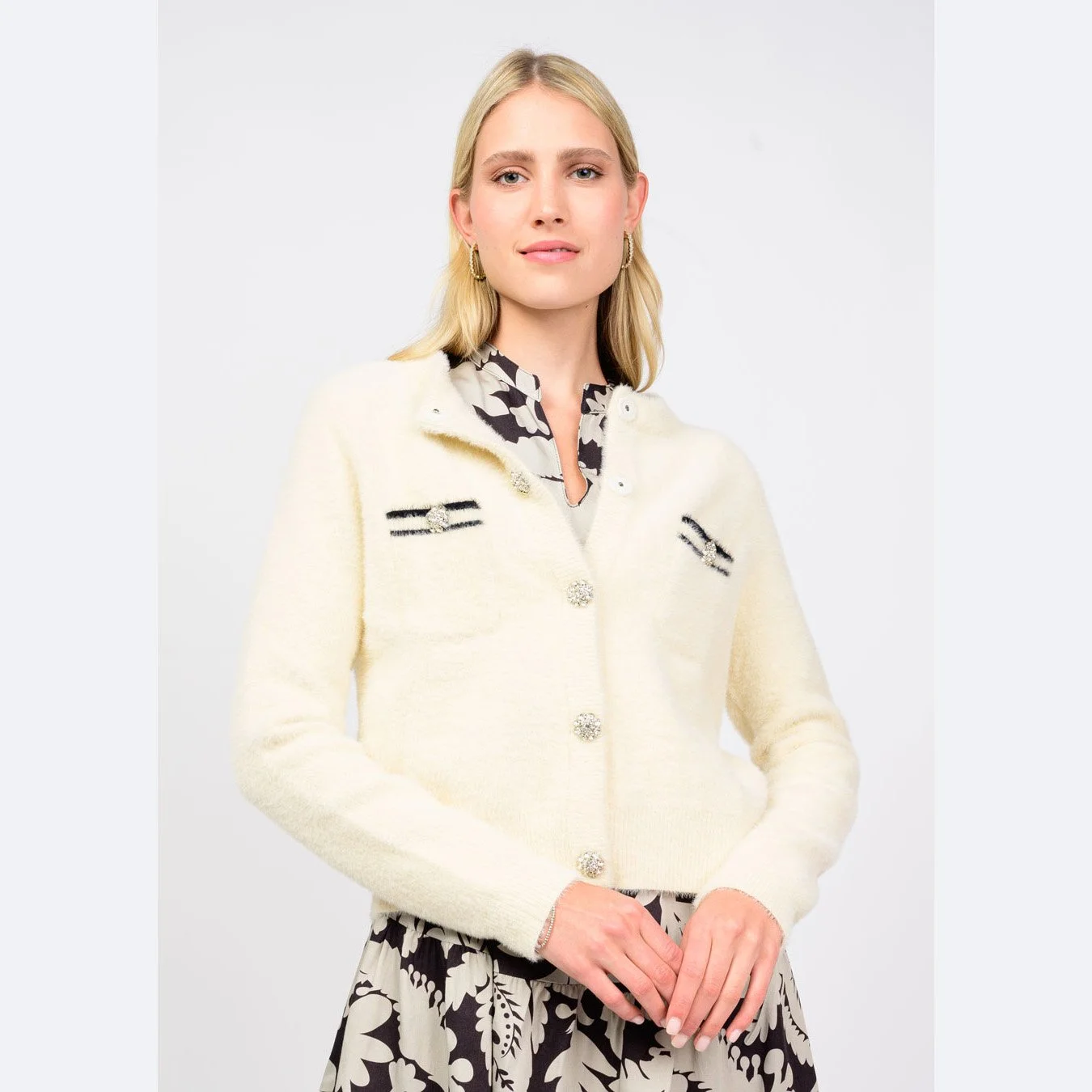 Ivy-Jane-chanel-inspired-cardigan-ivory-02.jpg