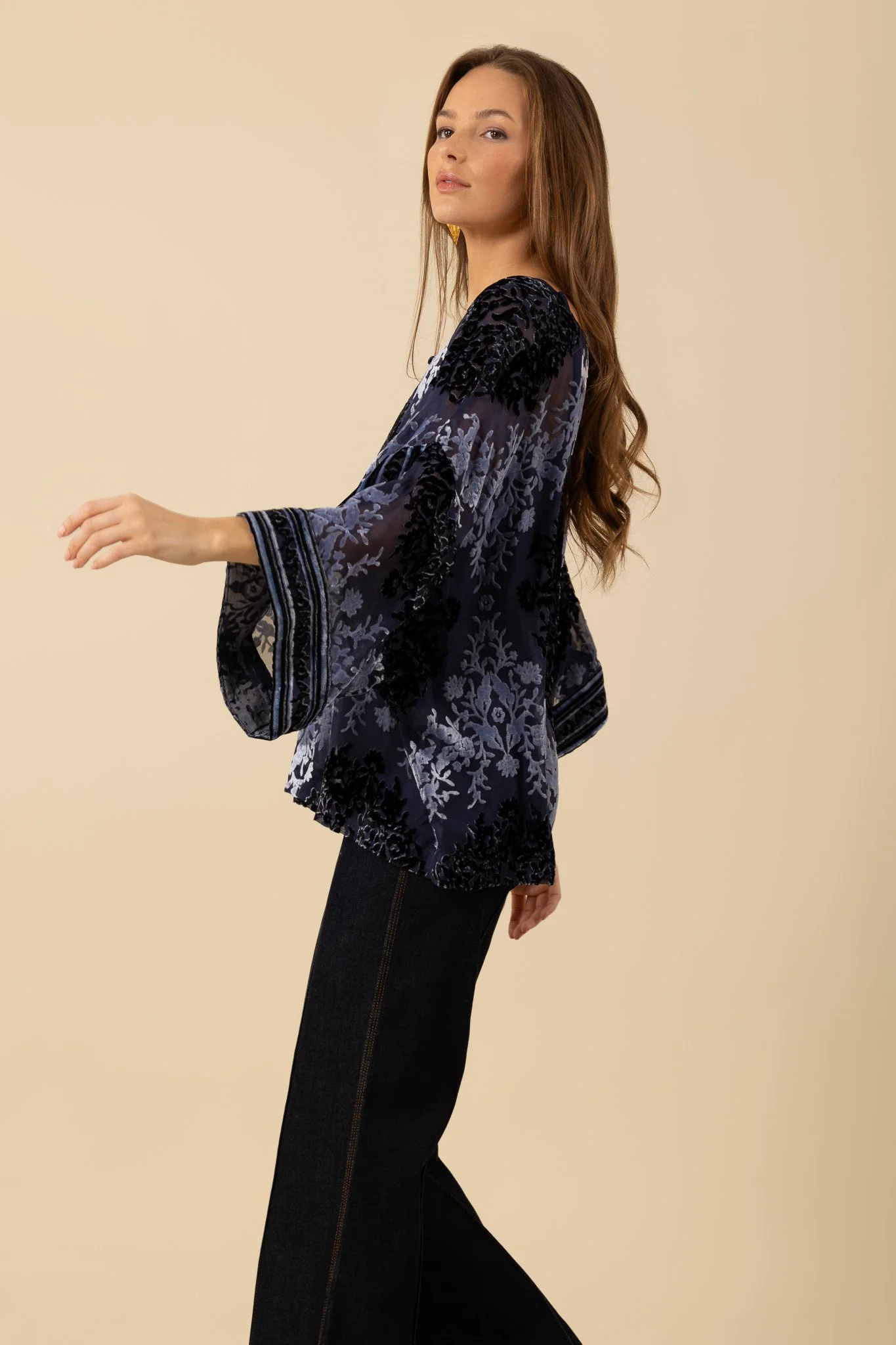 Hale-Bob-briar-kimono-sleeve-top-navy-03.jpg