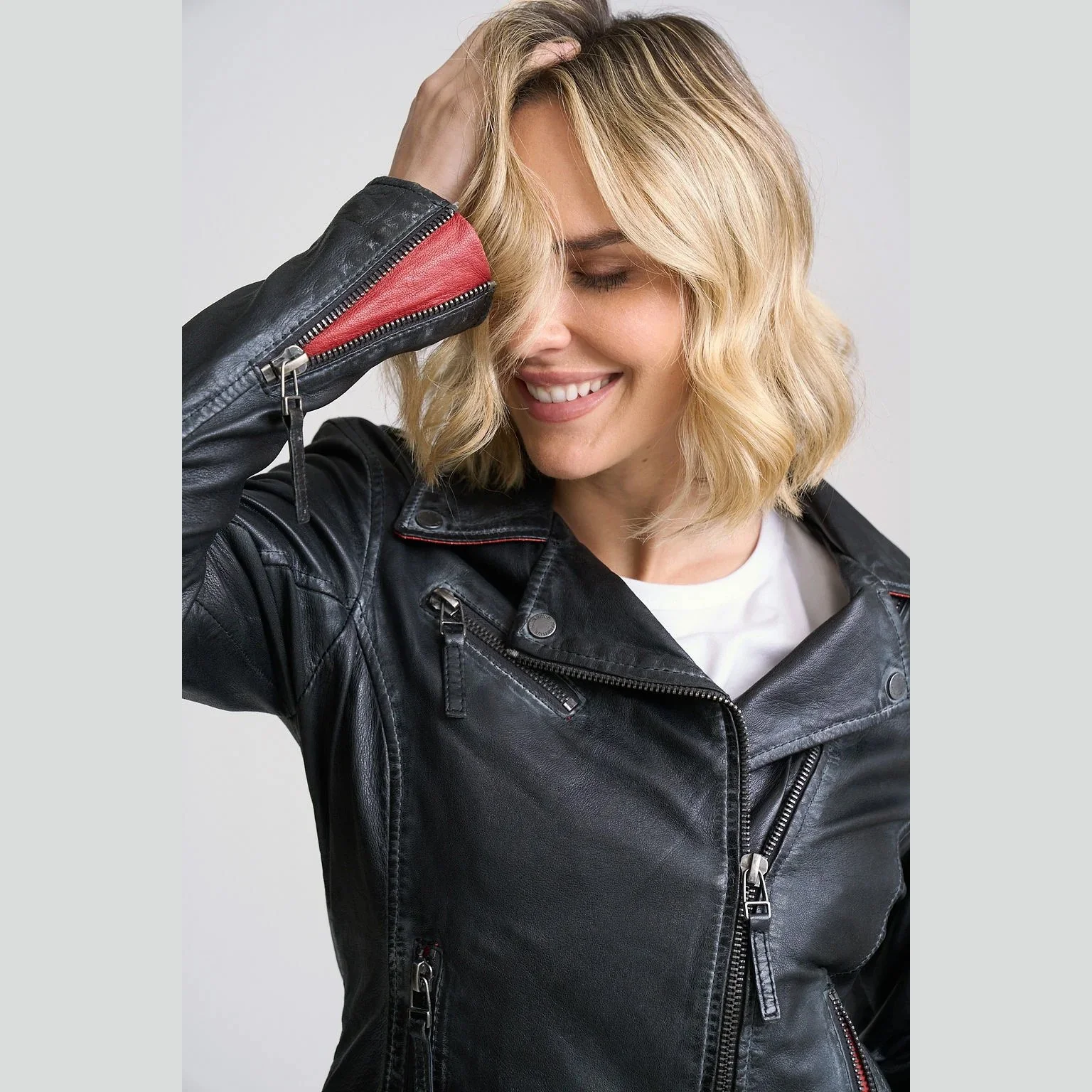 Mauritius-christy-rf-leather-jacket-black-04.jpg