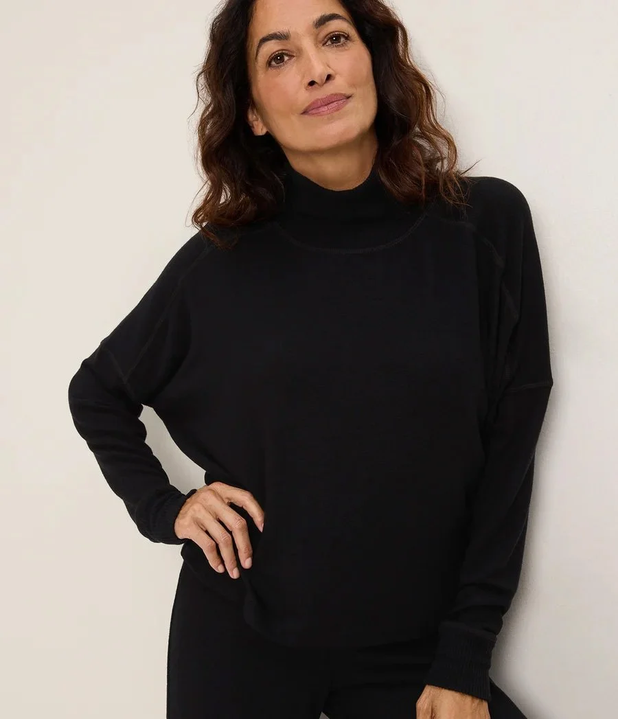 Michael-Stars-frida-mock-neck-top-black-04.jpg