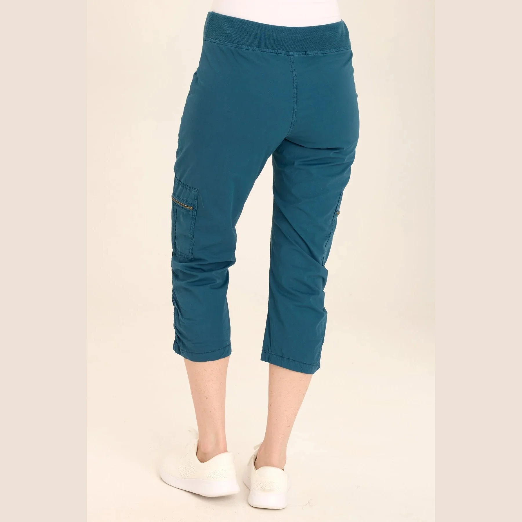 XCVI-nadia-crop-pant-abyss-pigment-03.jpg