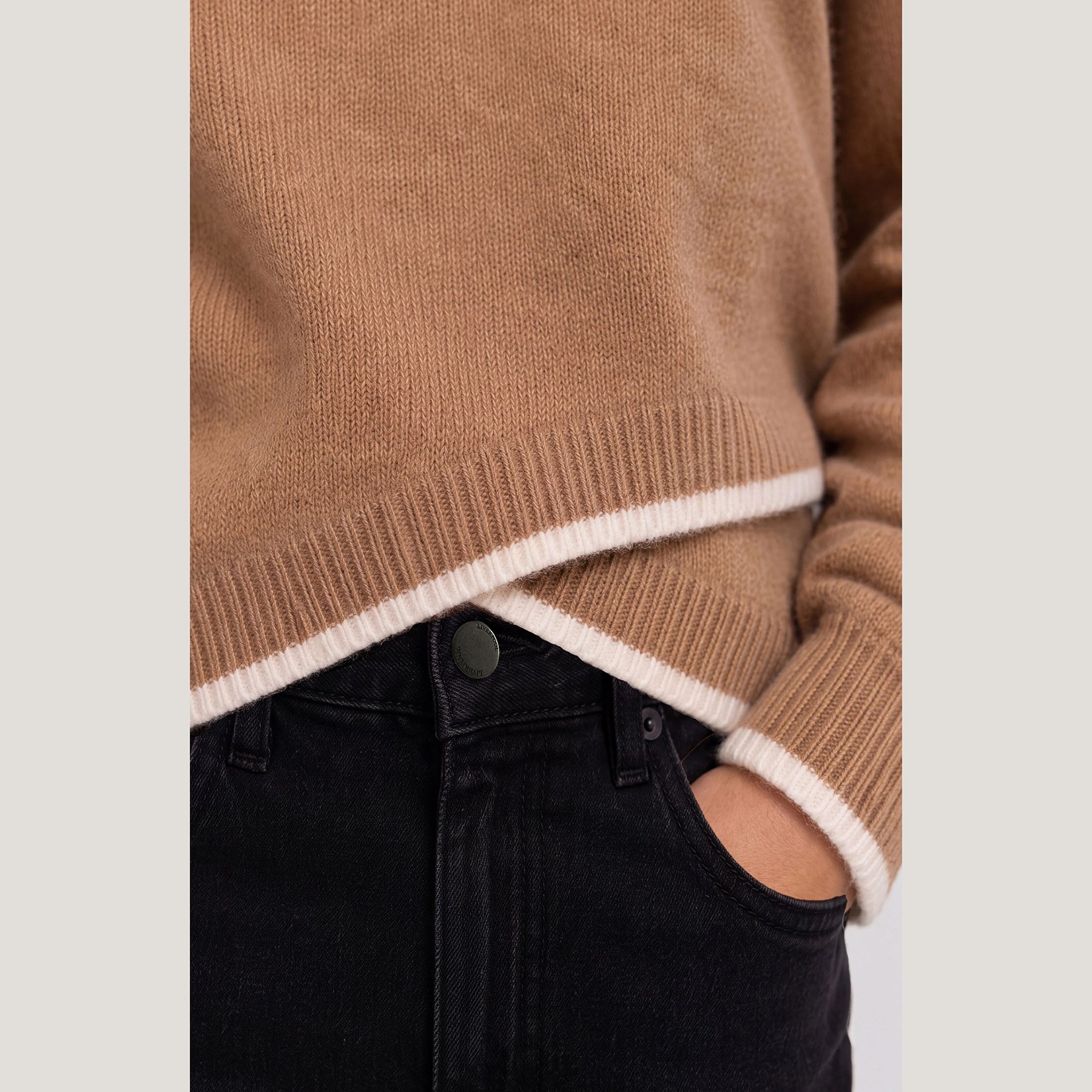 Liverpool-long-sleeve-crew-neck-sweater-tulip-hem-heather-camel-cream-02.jpg