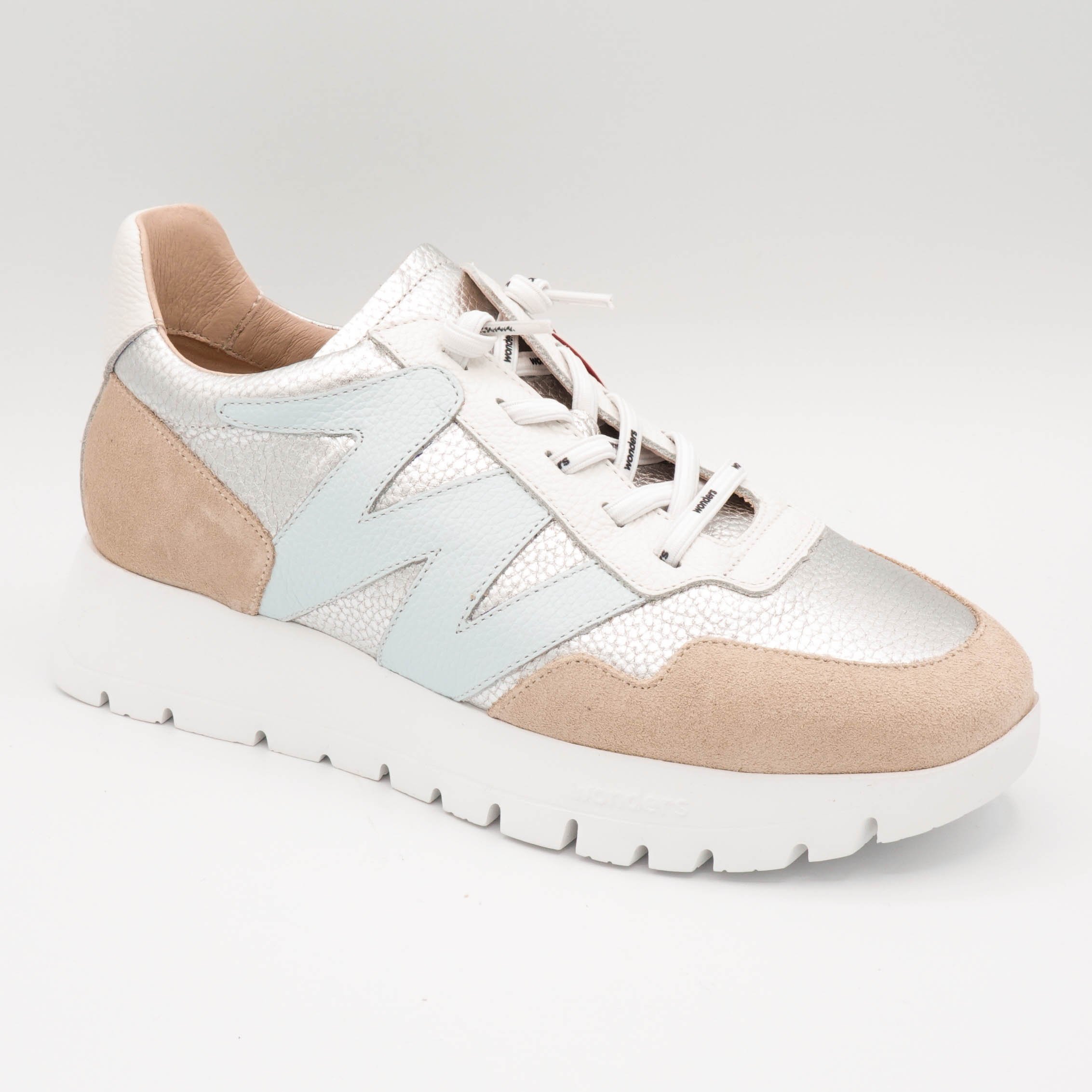 Wonders-odisei-01-sneaker-plata-aura-1.jpg