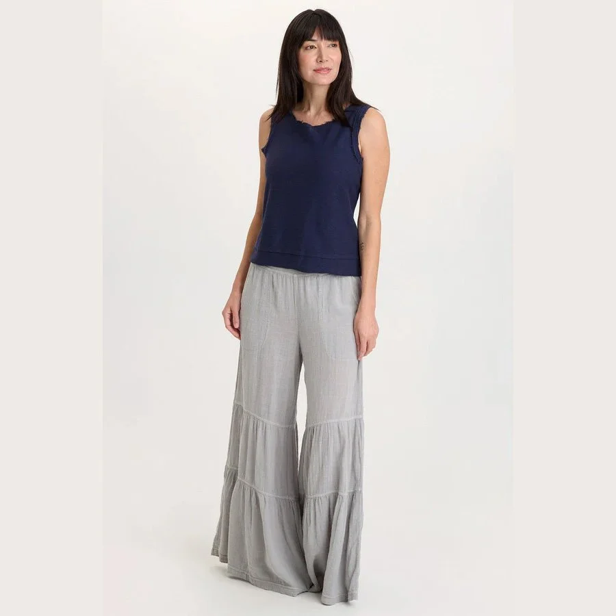 Wearables-ila-crepe-knit-raw-edge-tank-navy-02.jpg