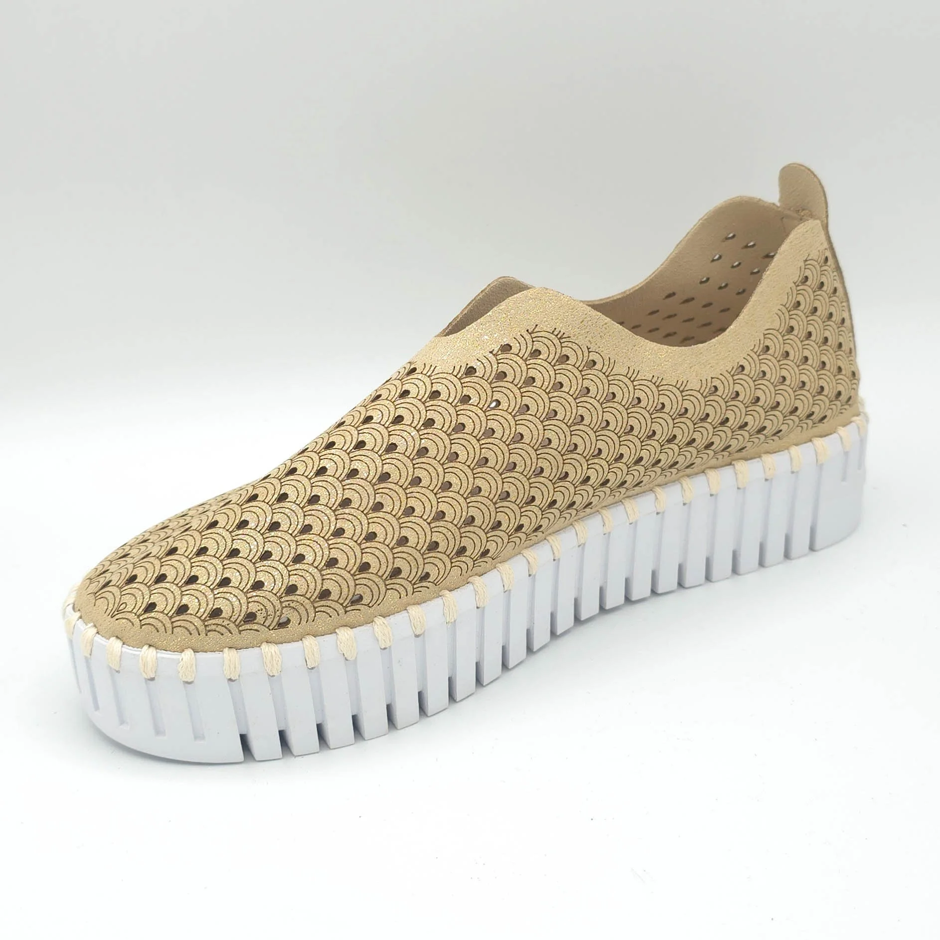 Ilse-Jacobsen-tulip-platform-platinum-2.jpg