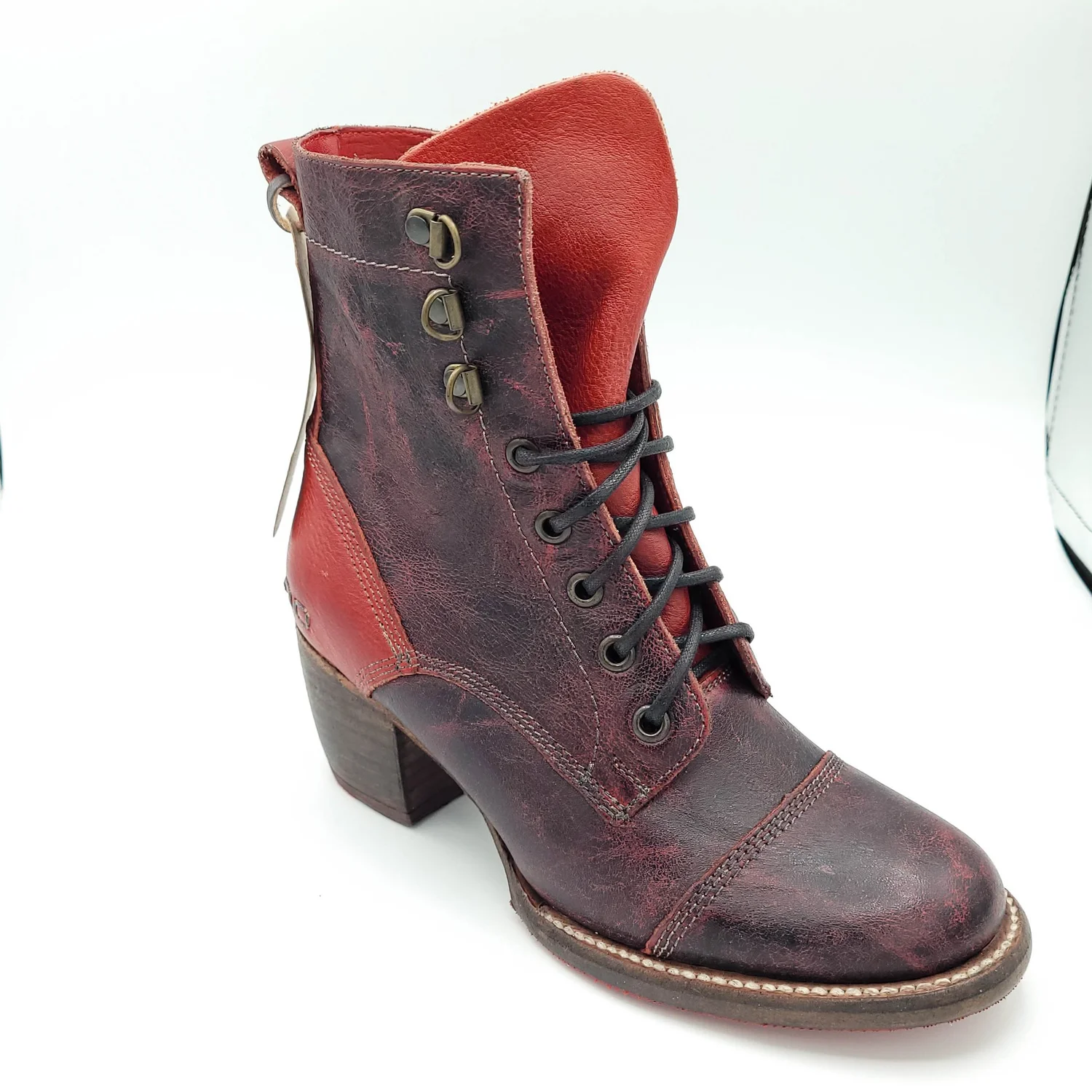 Bed Stu judgement heel boot red black delux/red dd — Centro