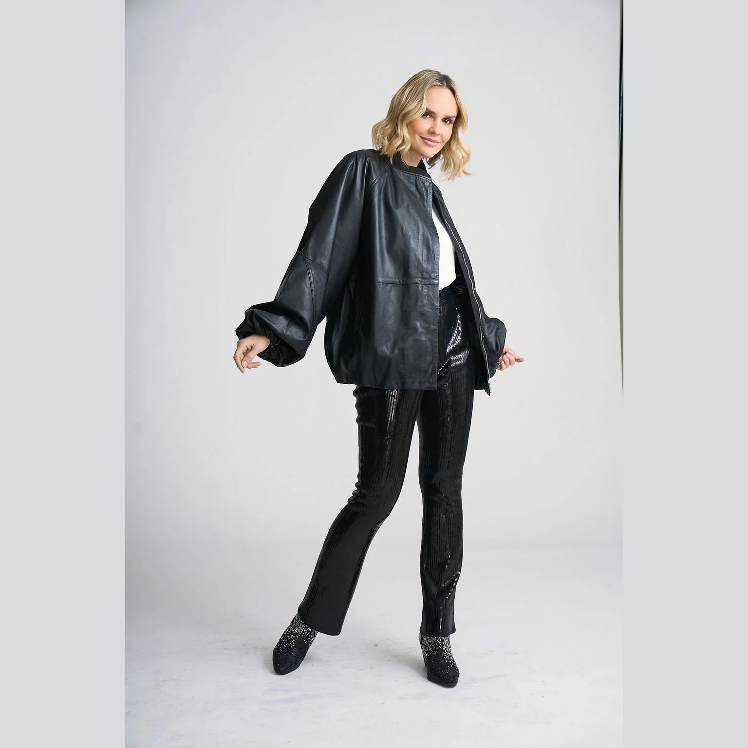 Kylie-OS-leather-jacket-black-02.jpg