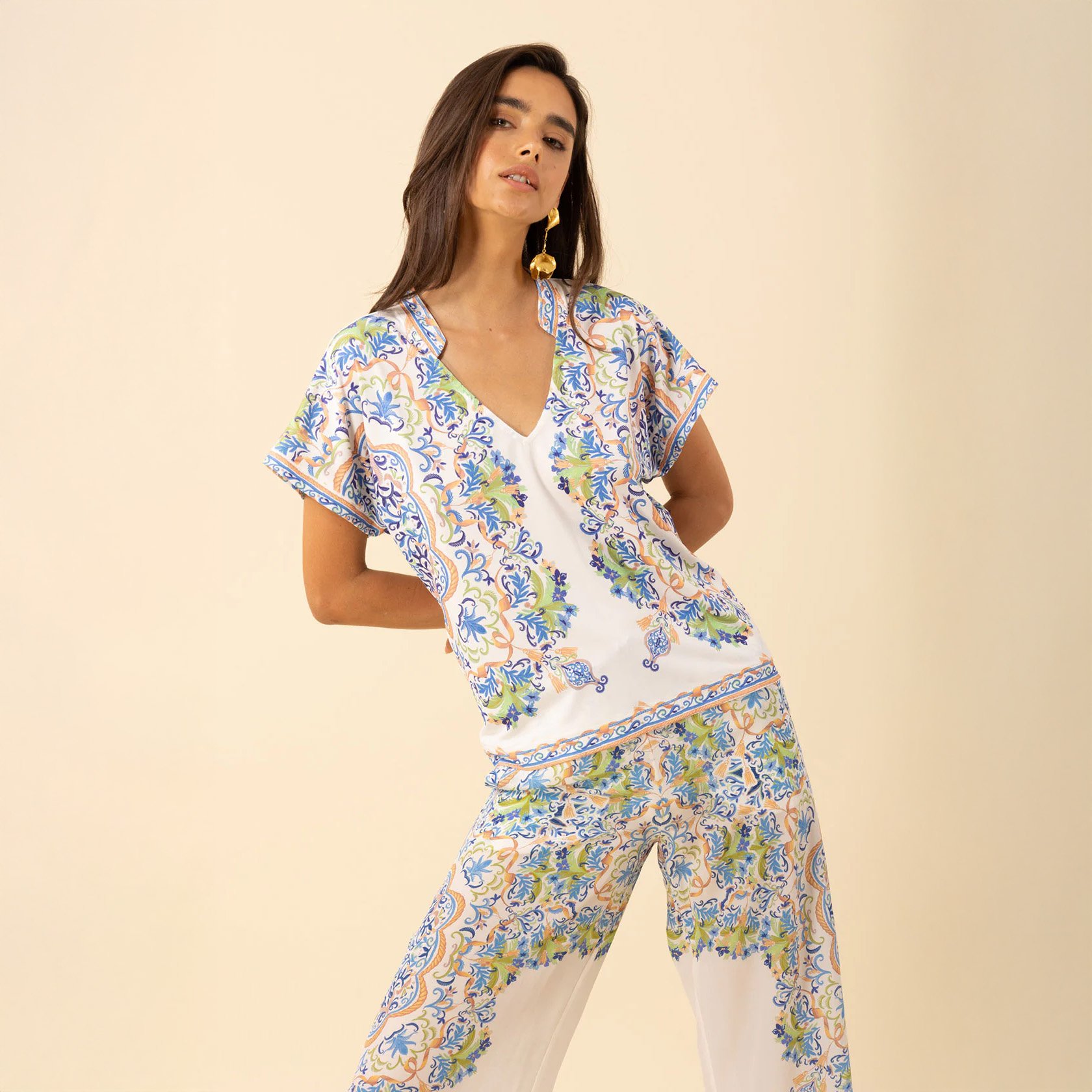 Hale-Bob-joelle-vneck-top-ivory-01.jpg