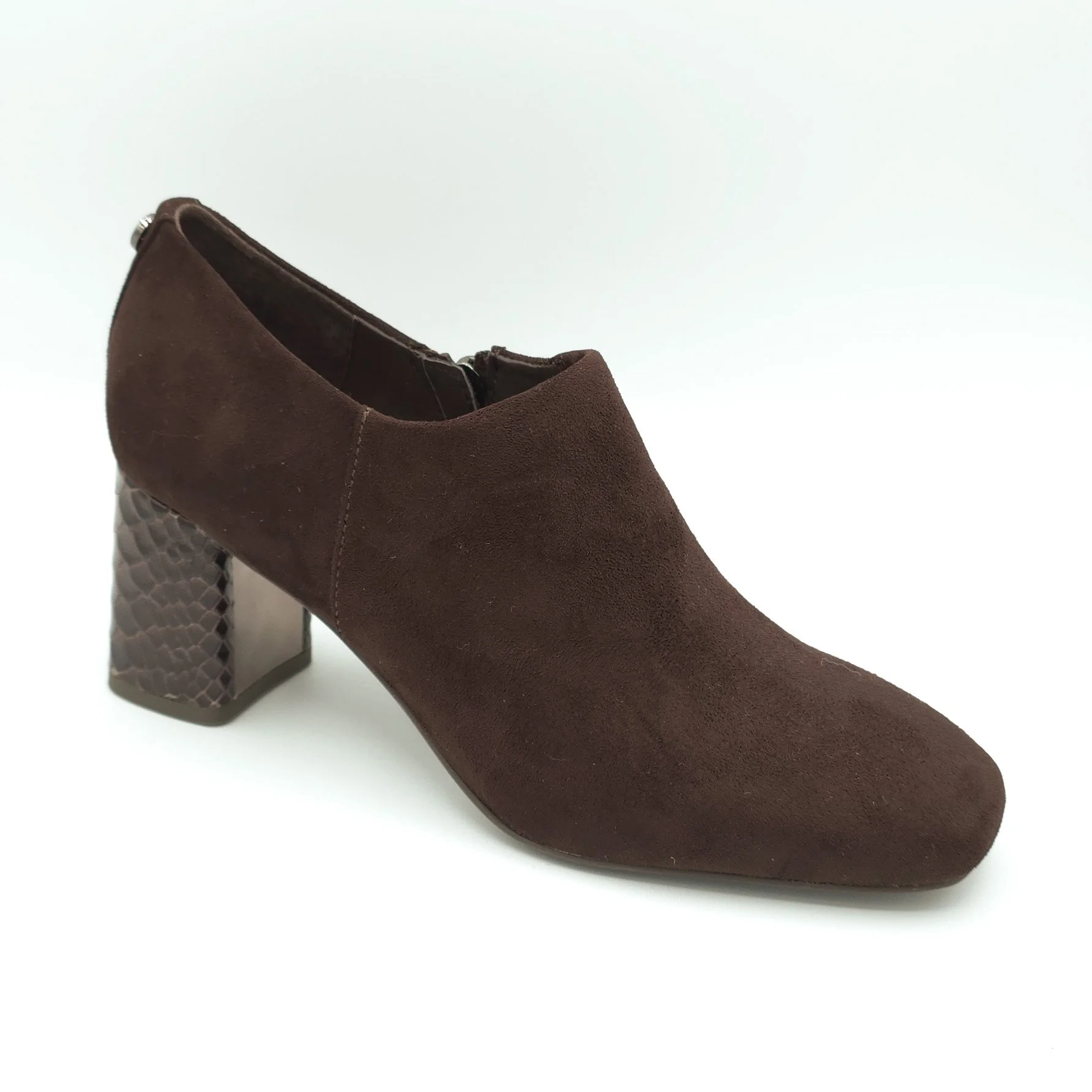 Donald-Pliner-pleeze-heel-dark-brown-01.jpg