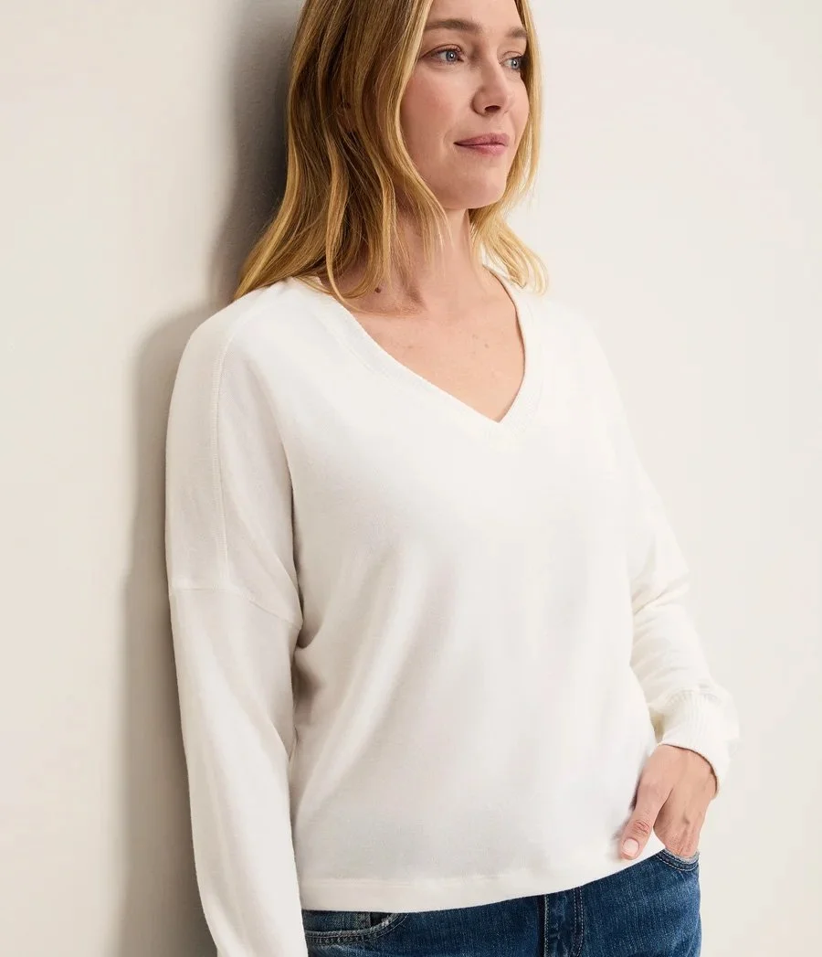 Michael-Stars-vic-relaxed-vneck-pullover-coconut-milk-01.jpg