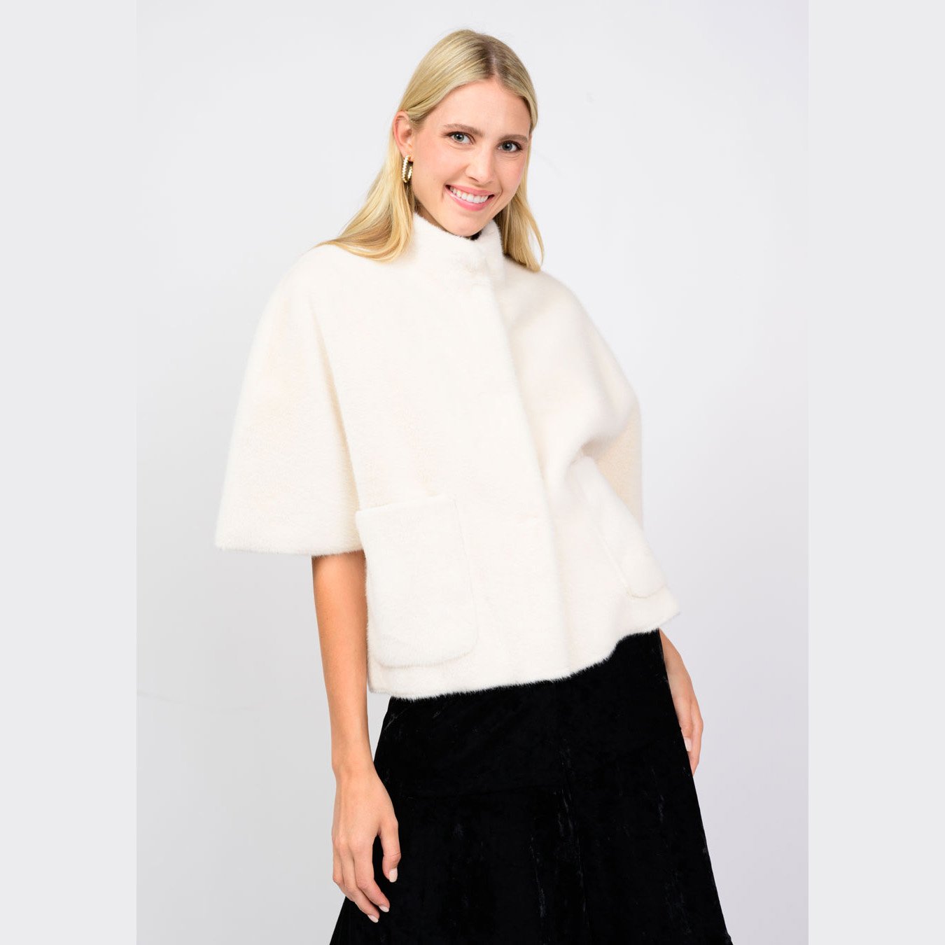 Ivy Jane - faux capelet jacket - white