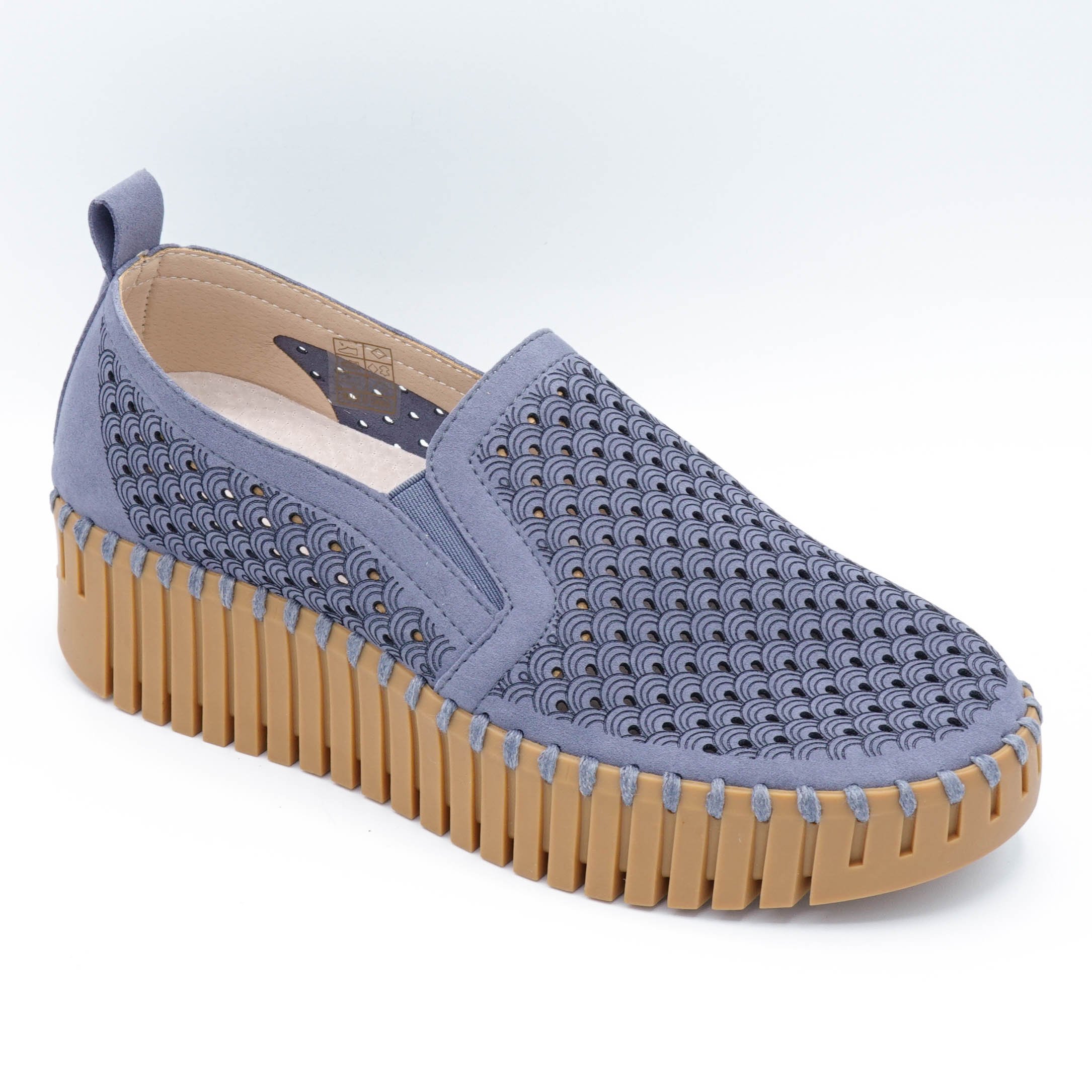 Ilse-Jacobsen-tulip-4078-wedge-platform-ombre-blue-1.jpg