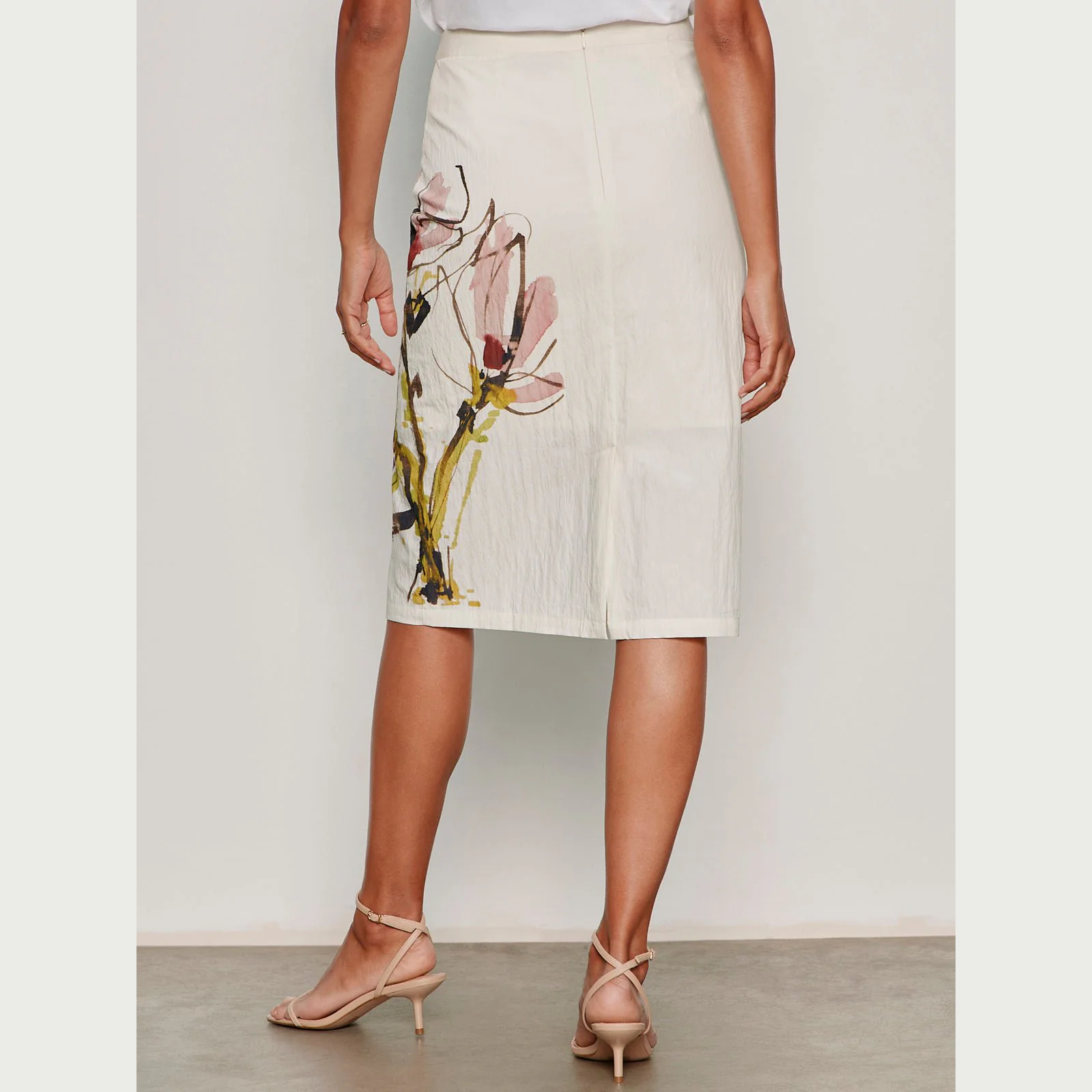 Sanctuary-spring-fleur-pencil-skirt-fleur-03.png