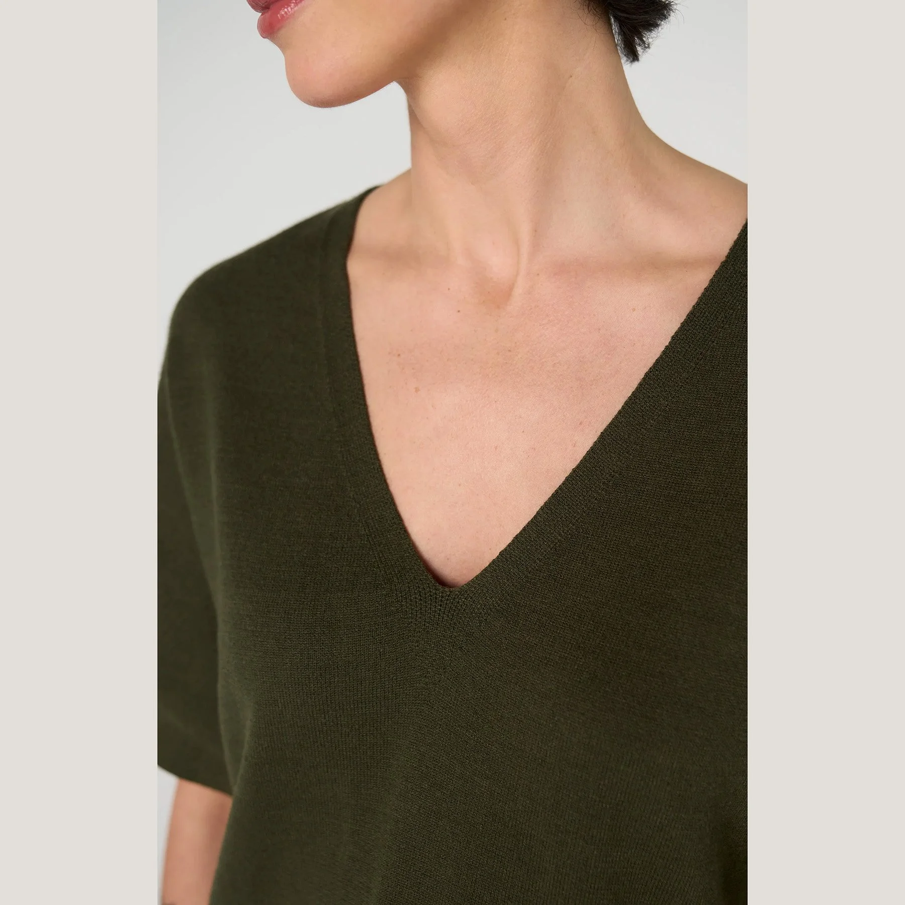 Liverpool-short-sleeve-vneck-popover-dolman-sweater-hunter-green-04.jpg